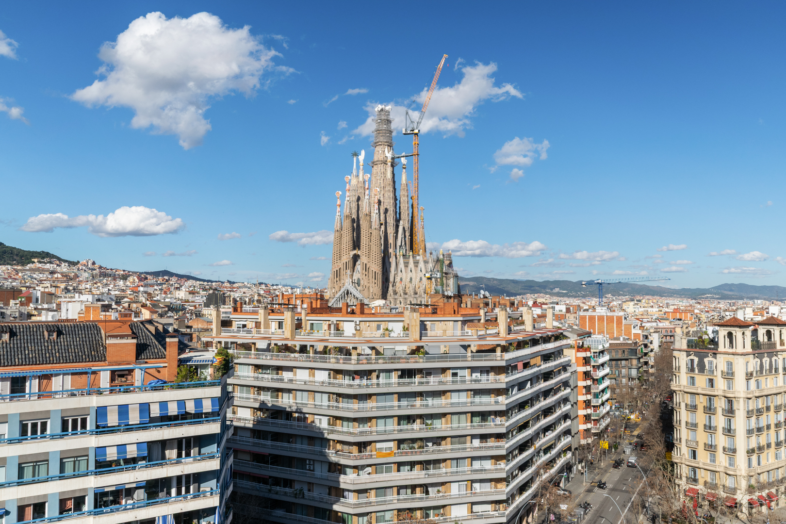 Elegant apartment in Eixample with terrace and views of the Sagrada Família