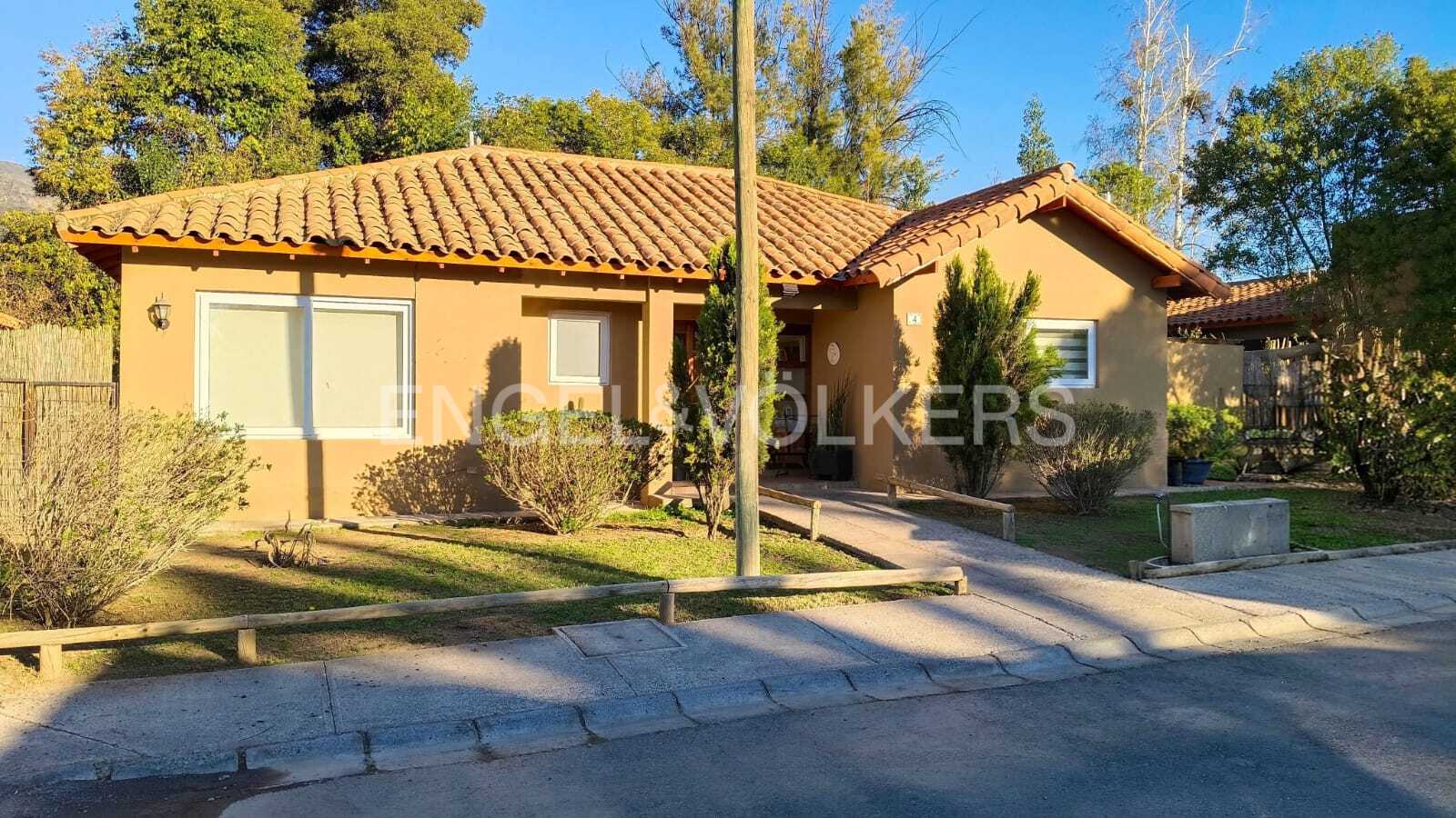 Arriendo Portones de Nogales