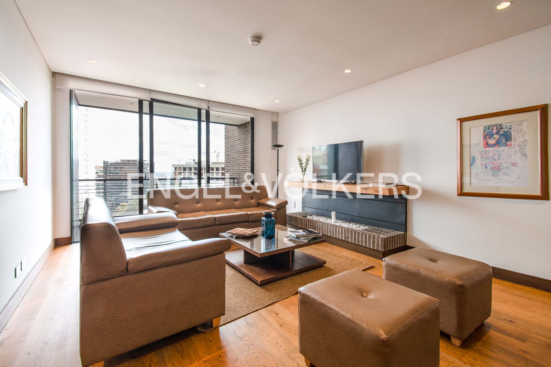 Apartamento con clubhouse y balcón para venta en Rosales