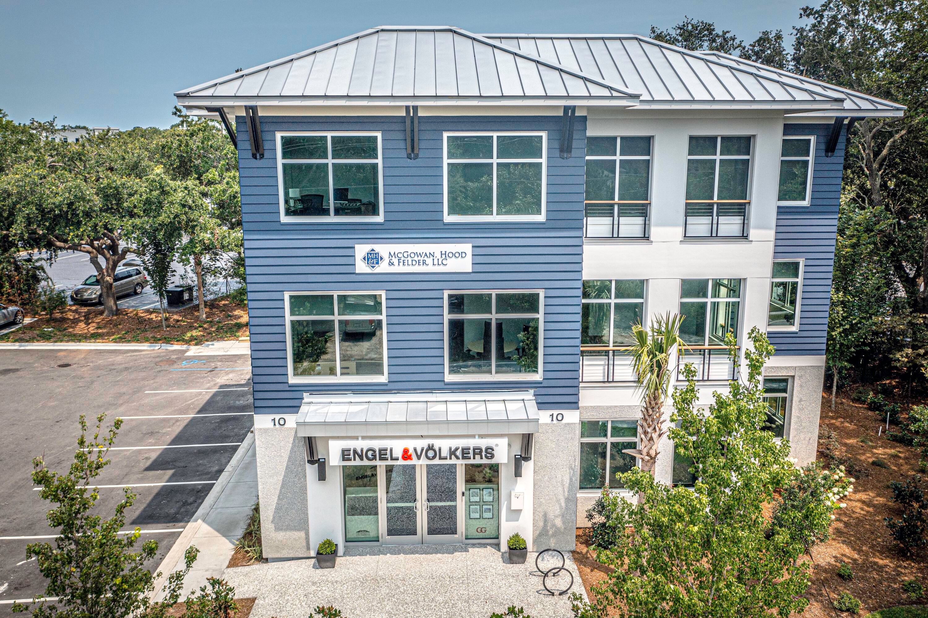 Shem Creek Furnished Executive Office