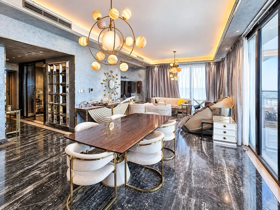 Upgraded Penthouse | Stunning Views