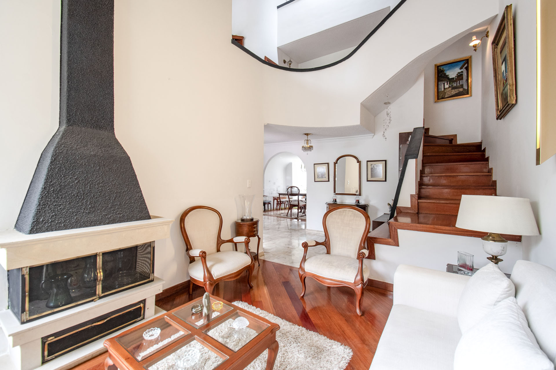 Casa con jardín para venta en Niza Norte