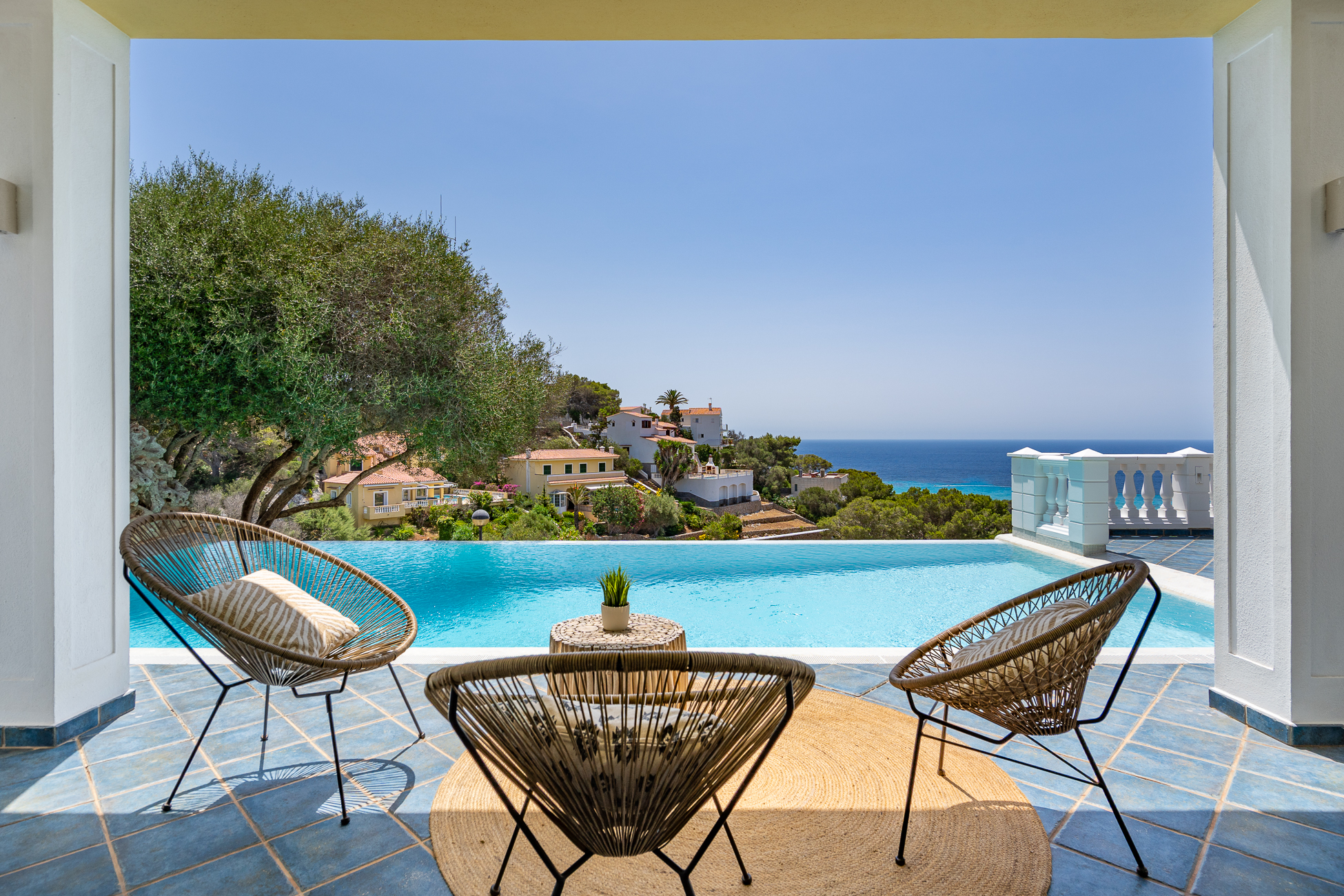 Exclusiva villa con impresionantes vistas al mar y licencia turistica,  en Son Bou - Menorca