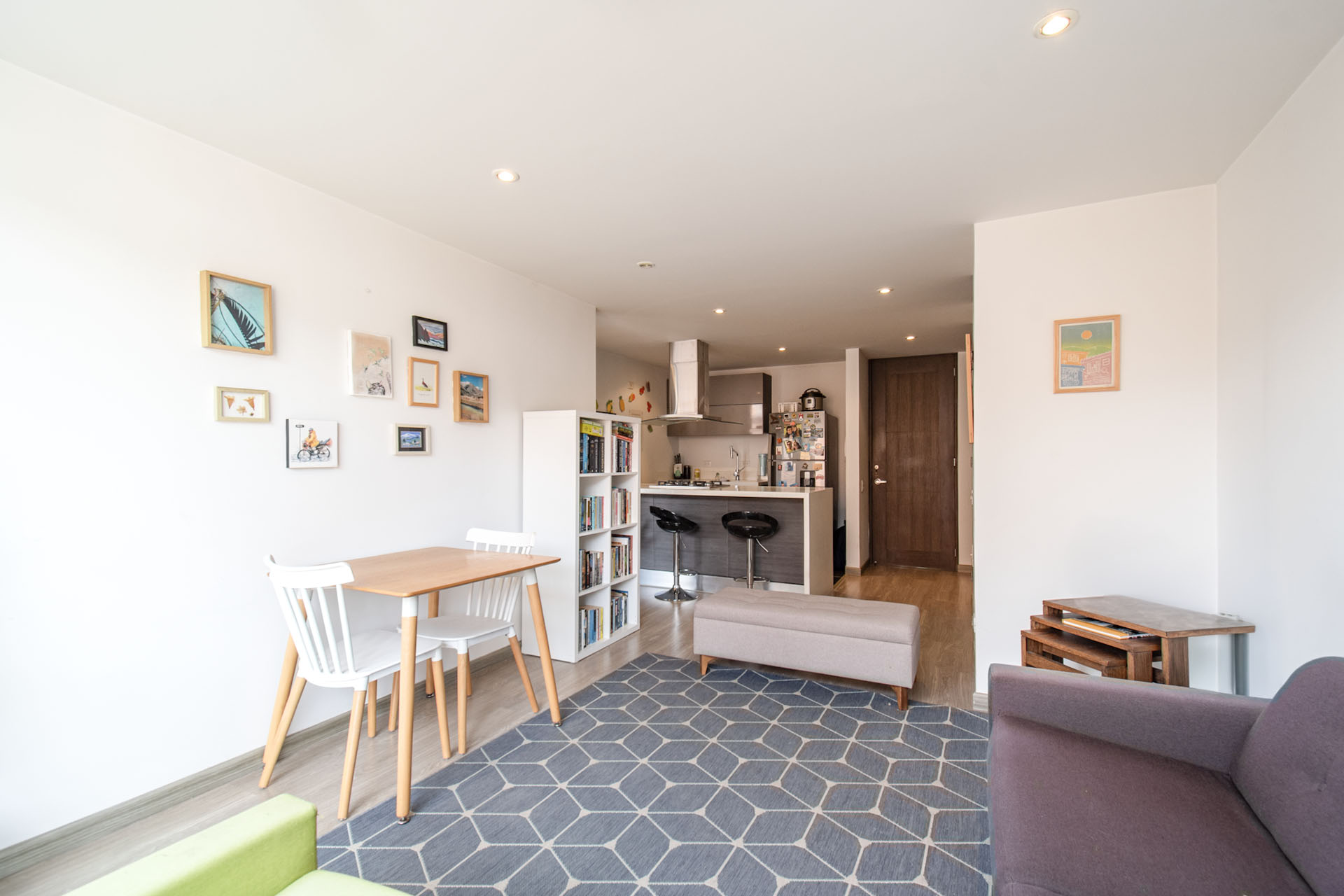 Apartamento con balcón para venta en Santa Paula