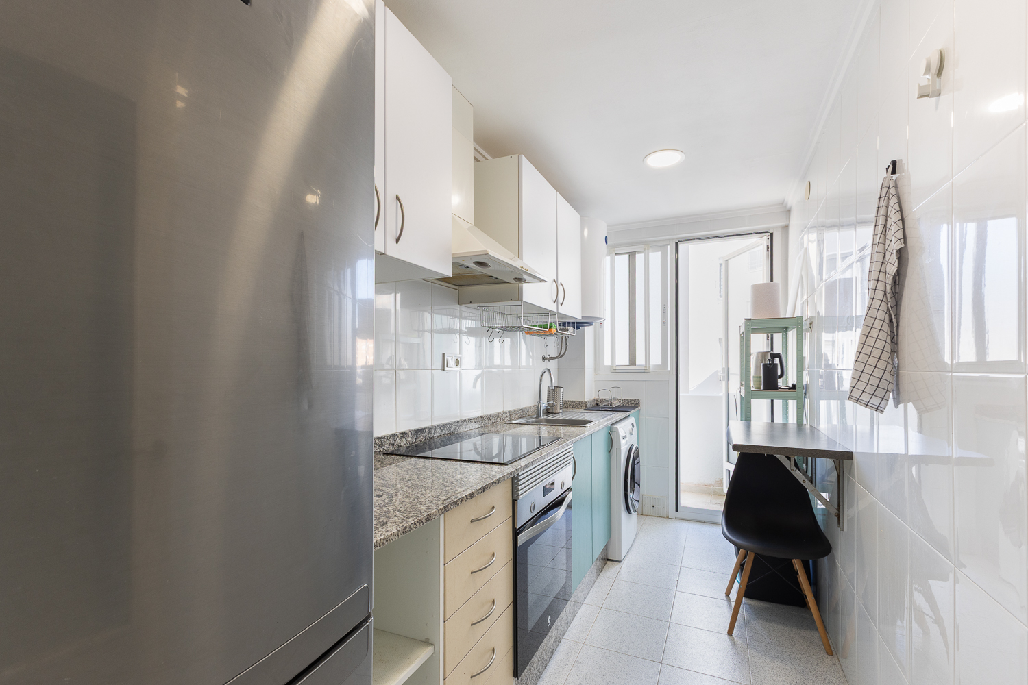 Bright flat opposite the Viveros Gardens