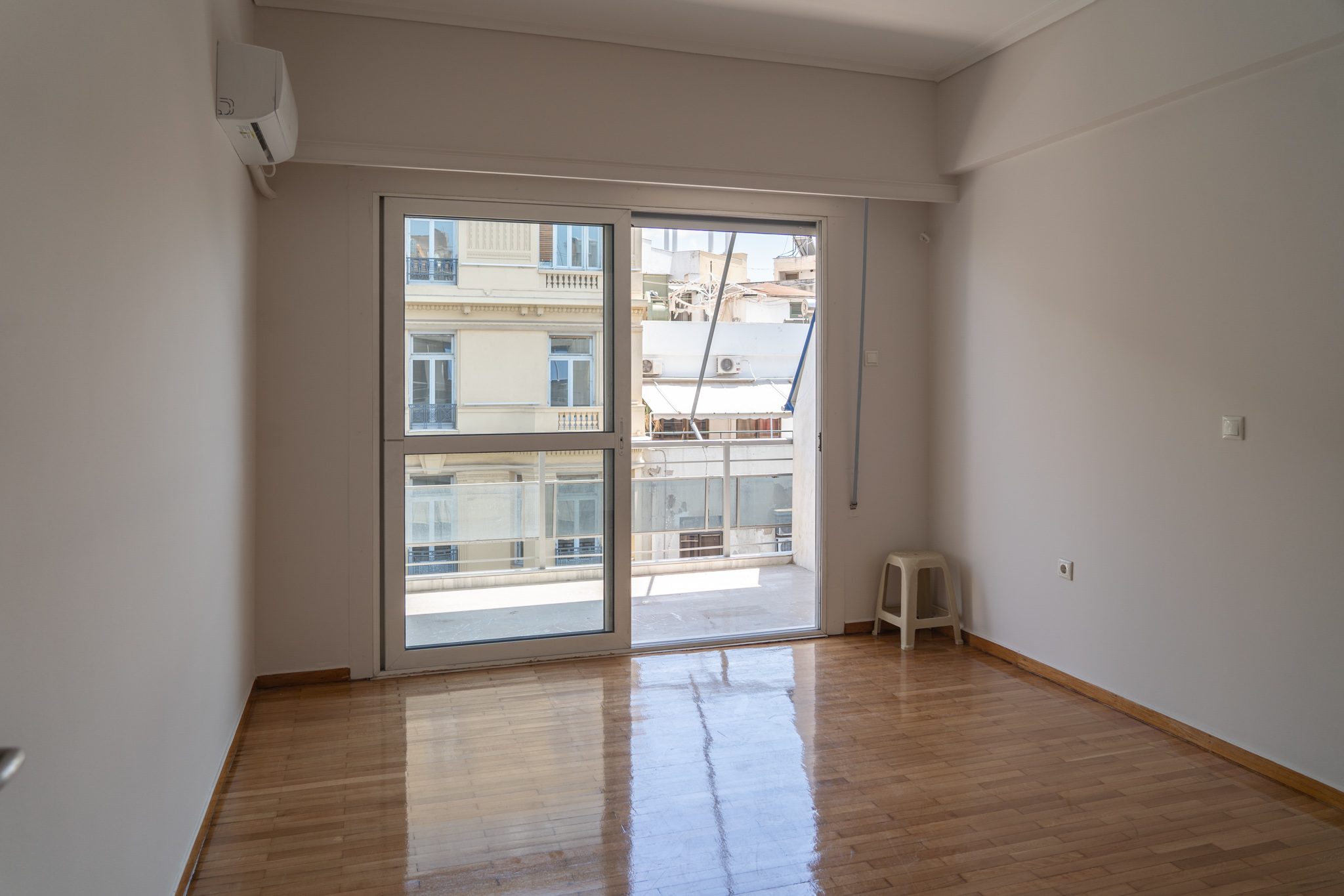 Renovated flat next to the Archaeological Museum
