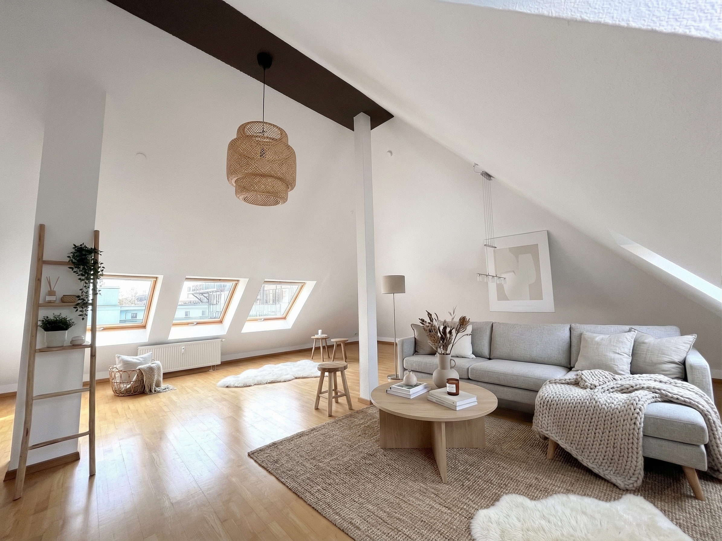 Exklusive Penthouse-Maisonette am Waldfriedhof – Großzügiges Wohnen auf zwei Ebenen