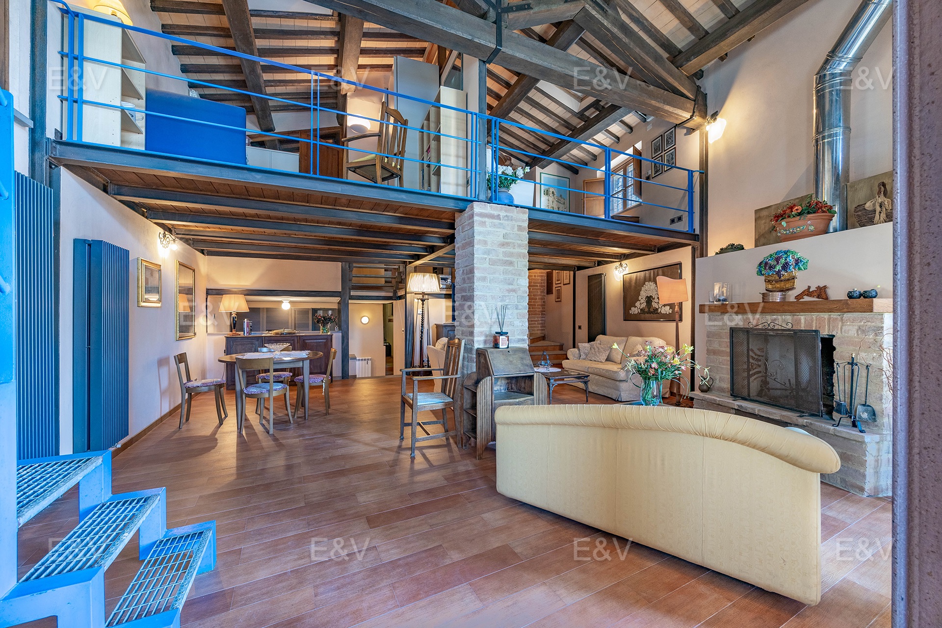 Charming loft in the historic center