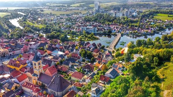 Wohn- und Geschäftshaus in Burglengenfeld