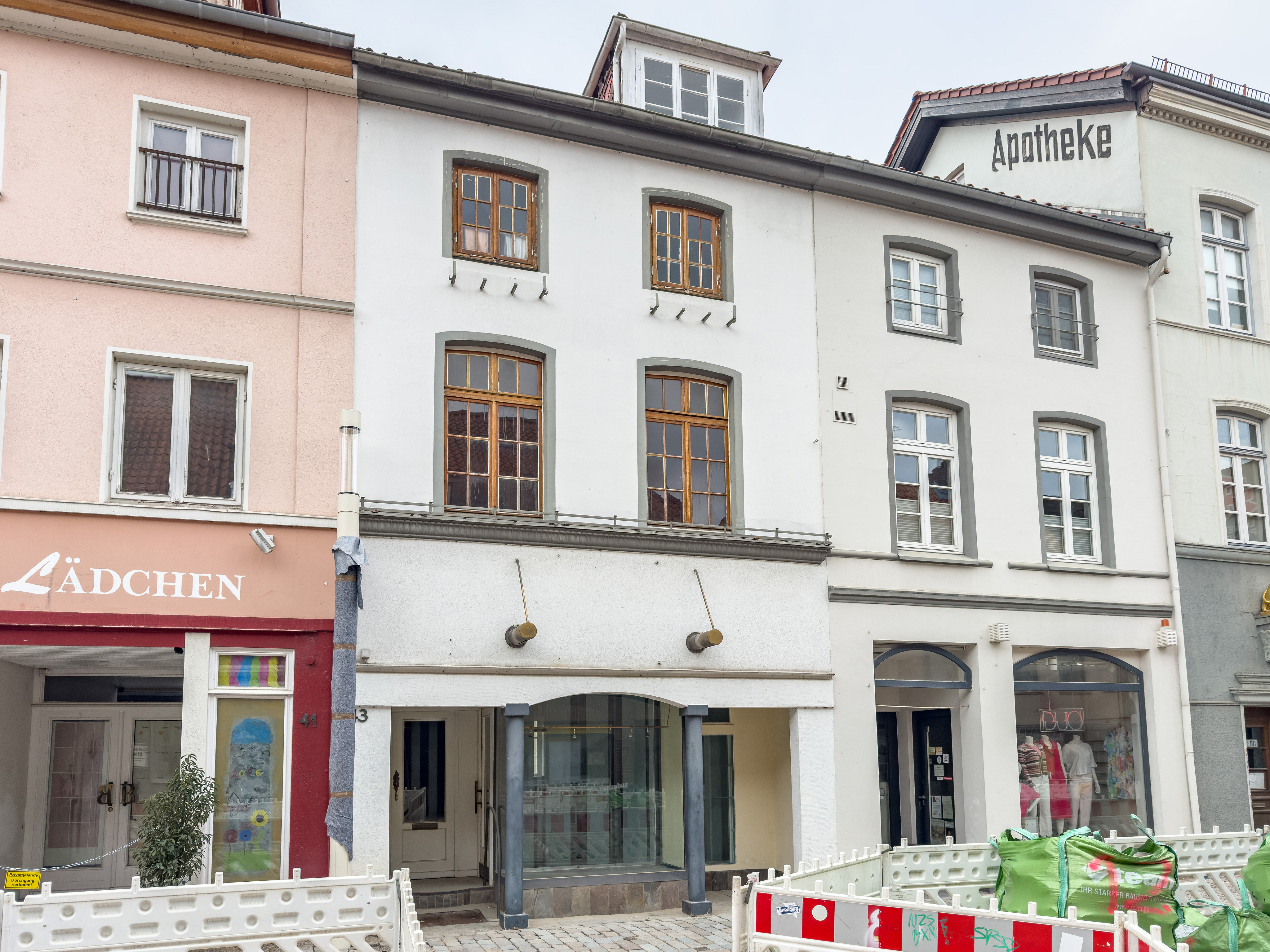 Attraktive Gewerbefläche mit großem Schaufenster im Herzen von Mölln