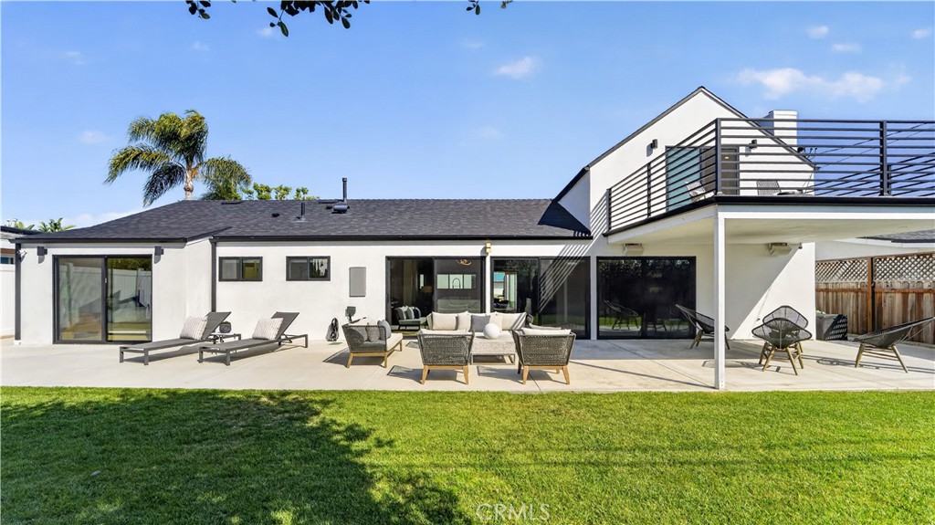 Beautiful, Remodeled Home on Large Lot in Newport Beach, CA