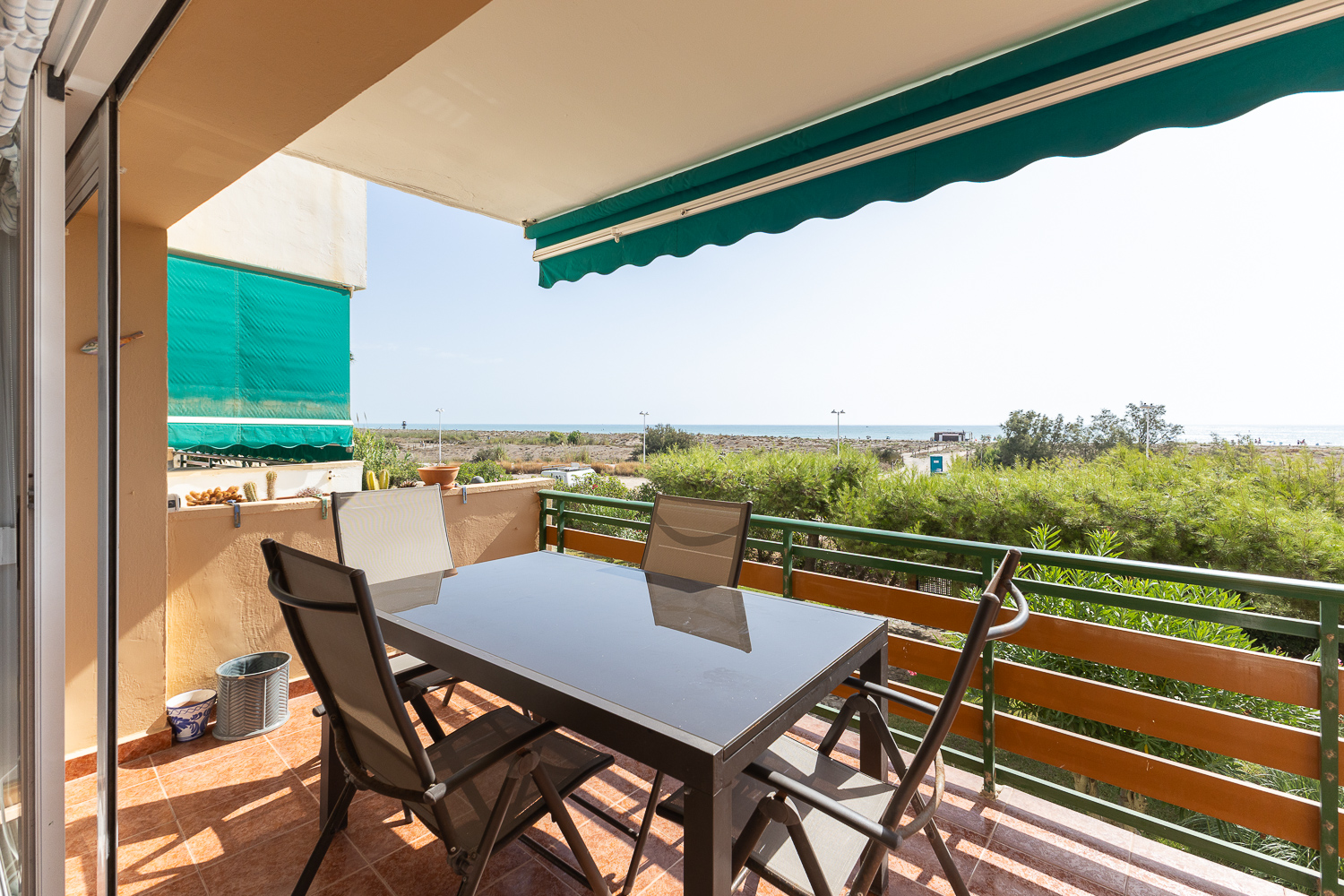 3-bedroom apartment with views of Almardá Beach
