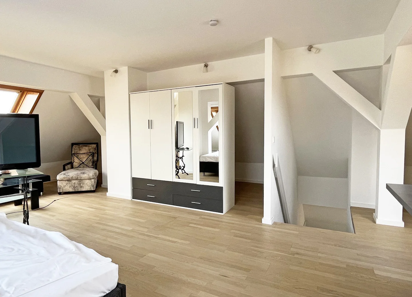 Zentral in Stgt-West: DG-Maisonette mit großer Dachterrasse - Photo 3