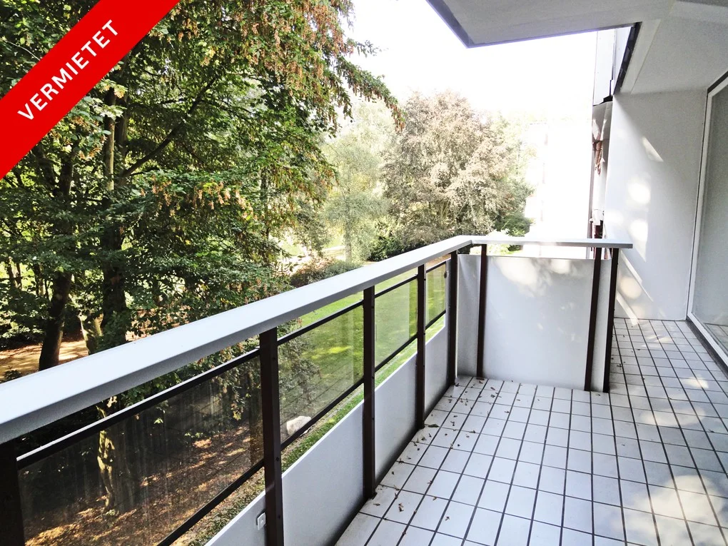 VERMIETET: Wohntraum mit Panoramablick: Residenz direkt am idyllischen Kaiserpark