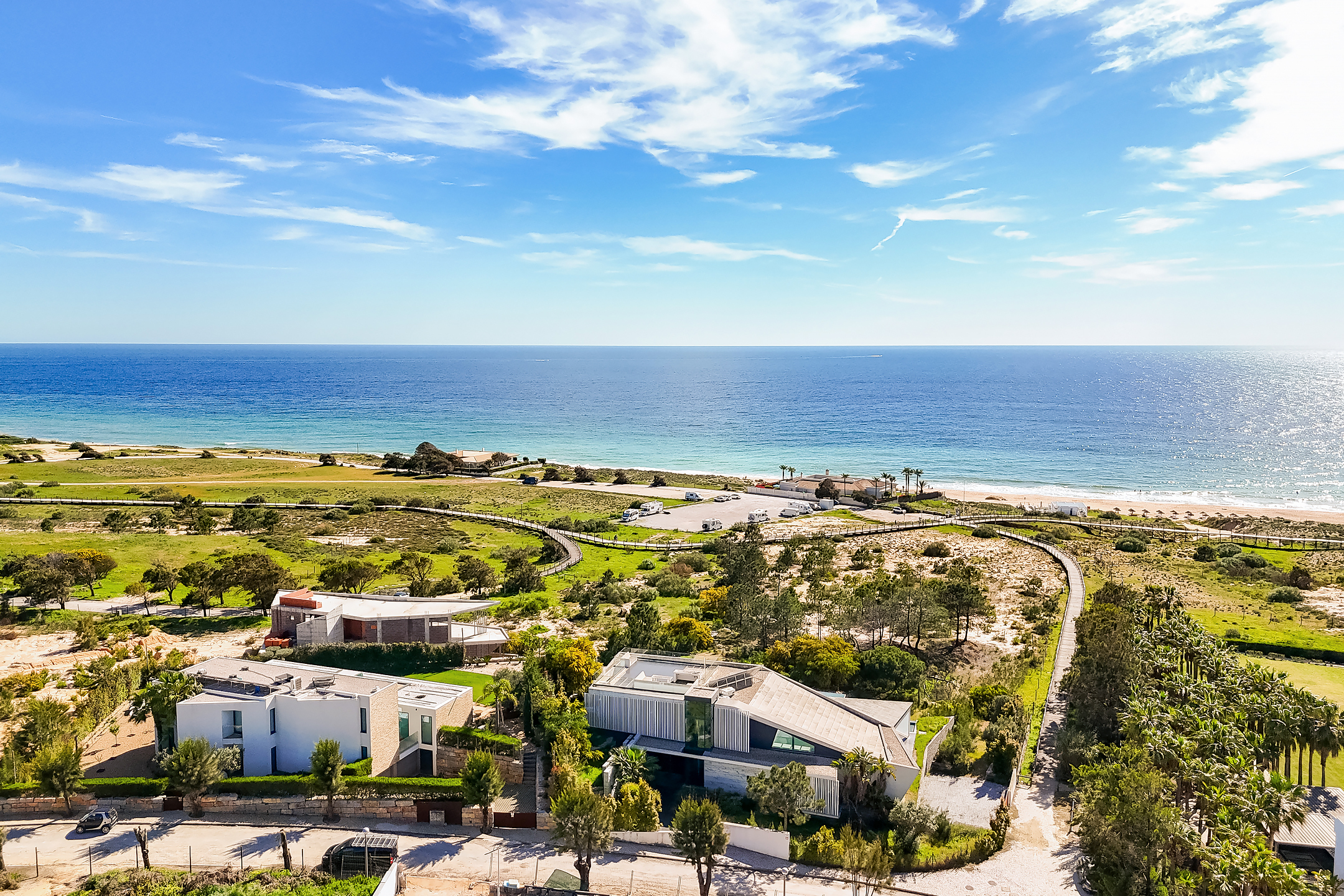 Moradia exclusiva nos Salgados a 200m da Praia