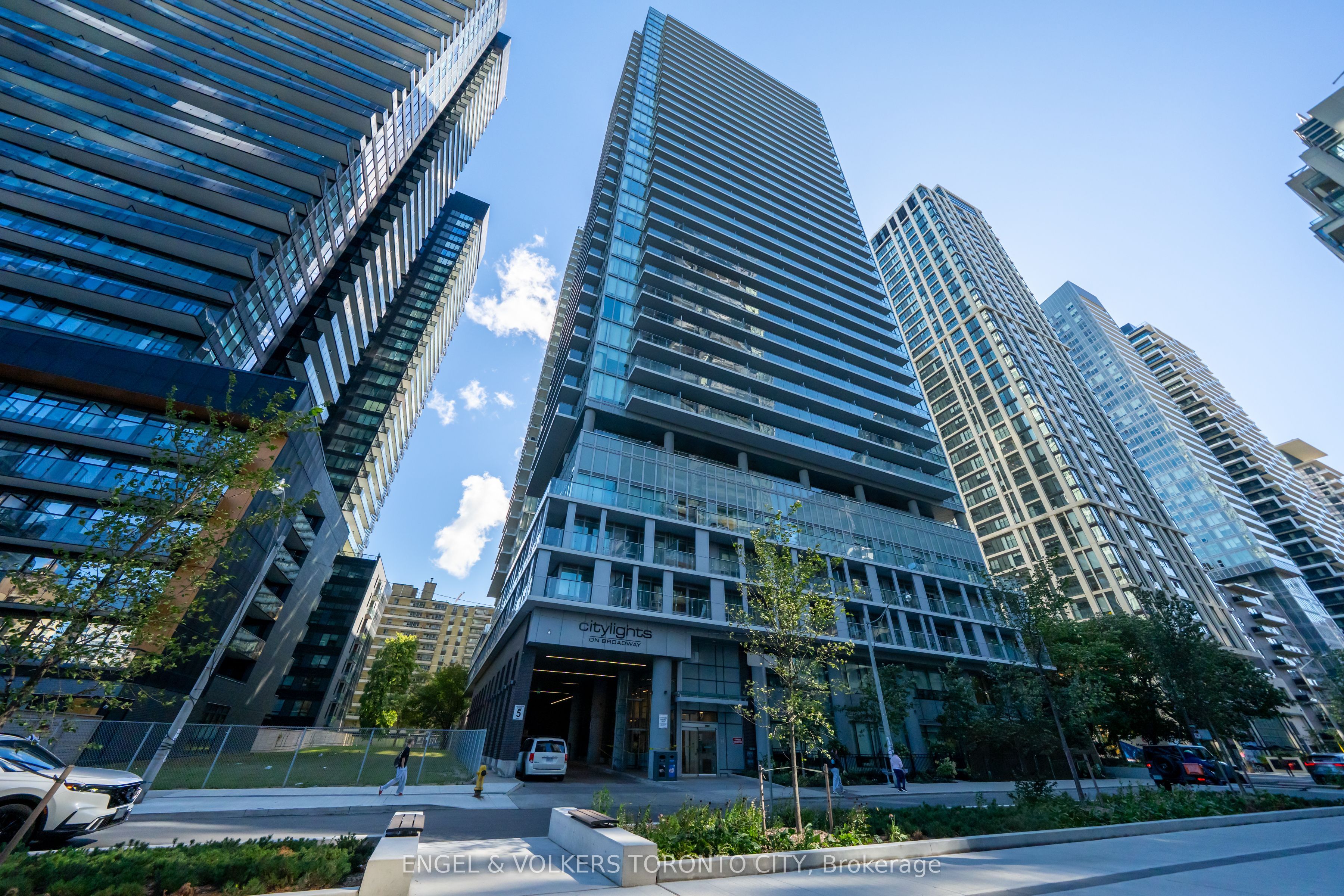 Welcome to Citylights at Yonge & Eglinton!