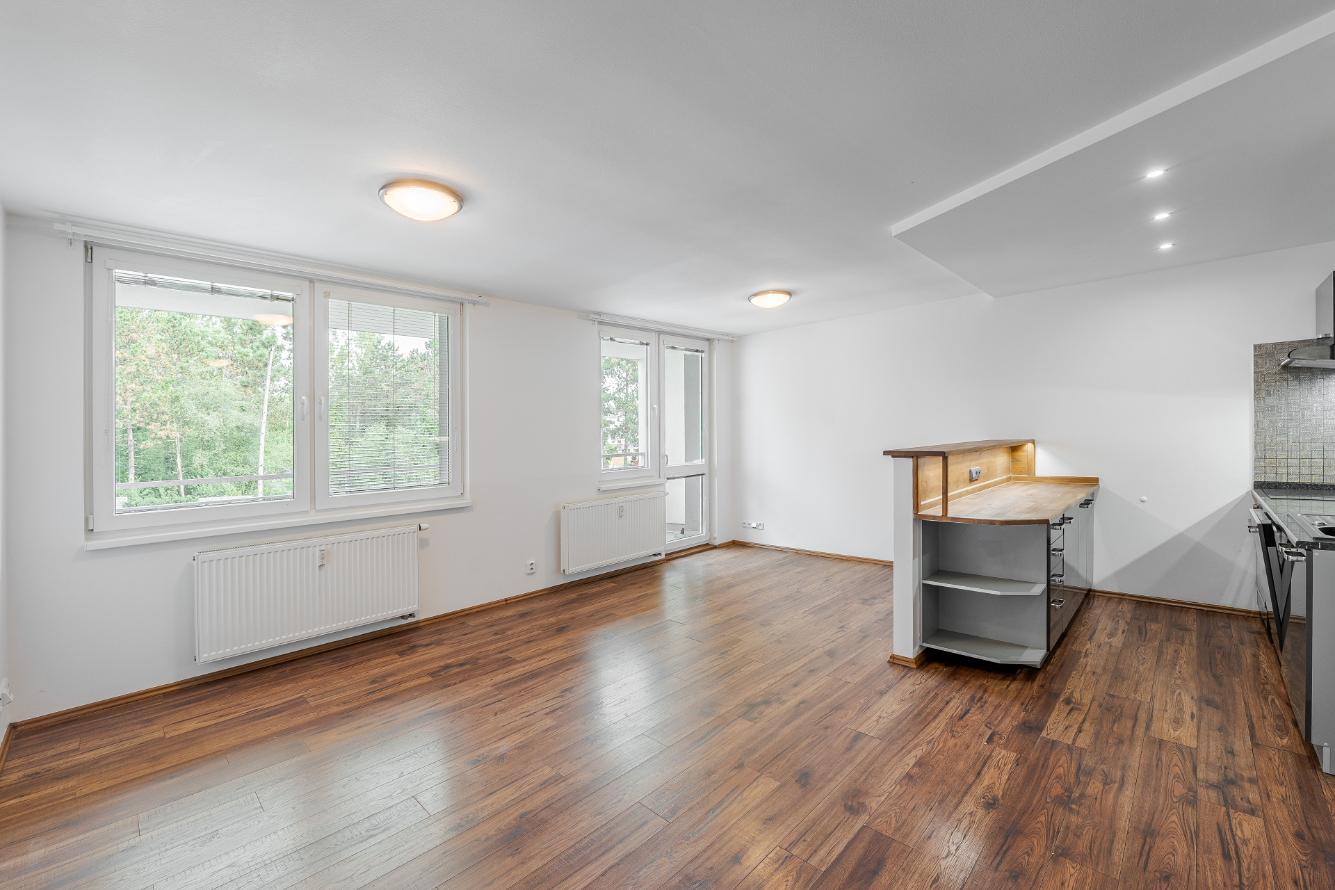 Pronájem bytu 3+kk s lodžií, parkováním a wellness