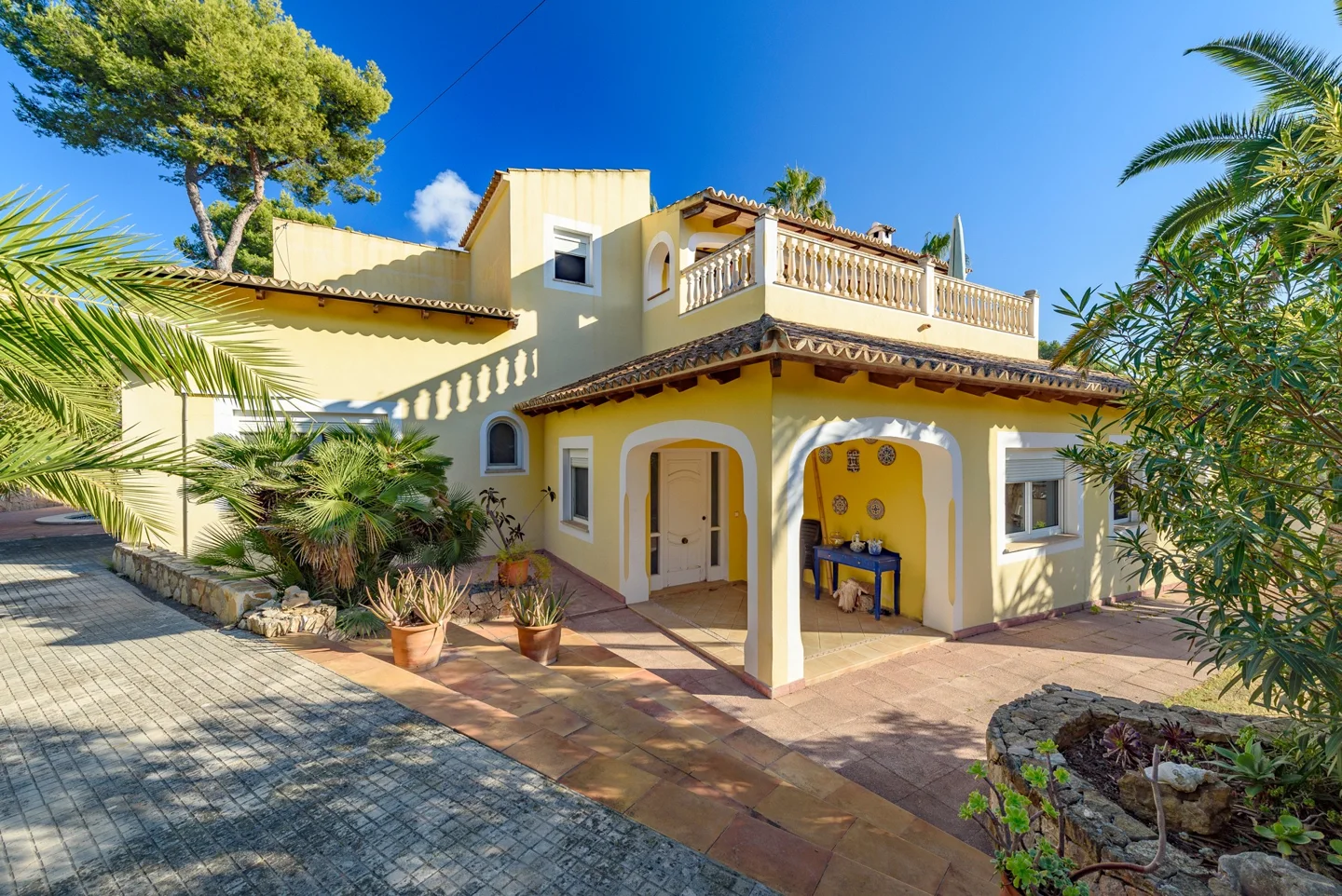 Charming detached house within walking distance of the beach