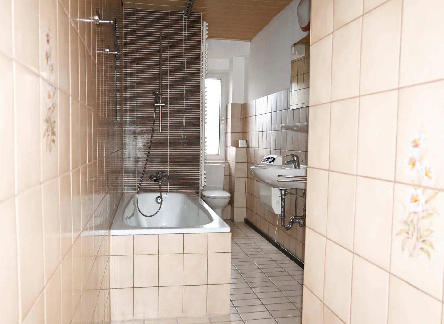 Lichtdurchflutete 3 ZKB-Altbauwohnung in Bad Kreuznach - Photo 3