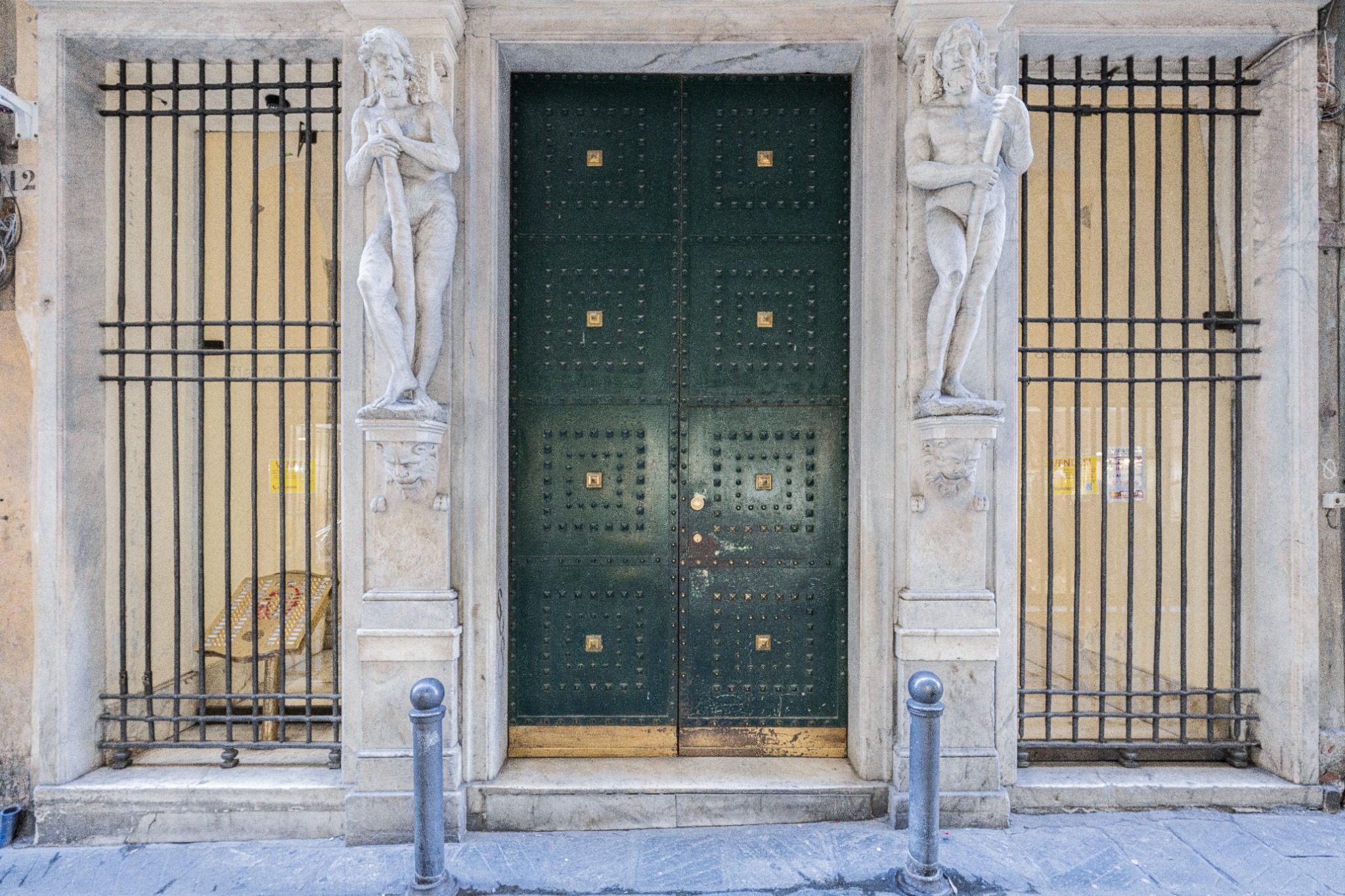 Palazzo Salvago Pinelli – Investment opportunity in the heart of Genoa