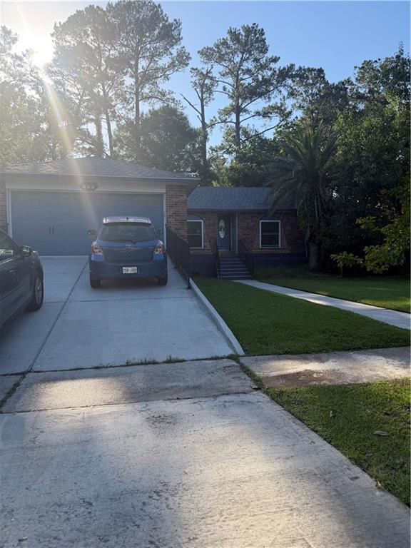 Rental Home With Huge Backyard and Porch Life