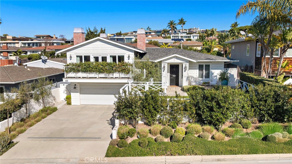 Idyllic Beach Home in Coastal Corona del Mar, Newport Beach