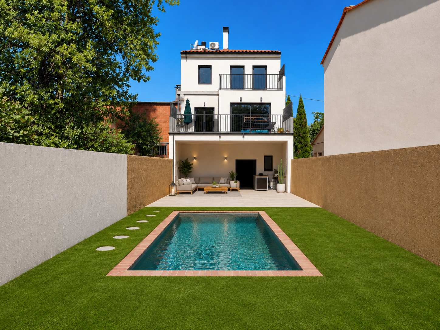 Casa de obra nueva con jardín y piscina en Sant Julià de Ramis