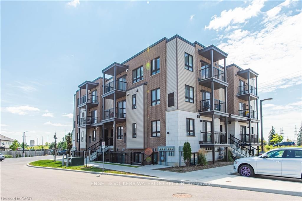 Stylish & Open Concept Living Thats Move In Ready