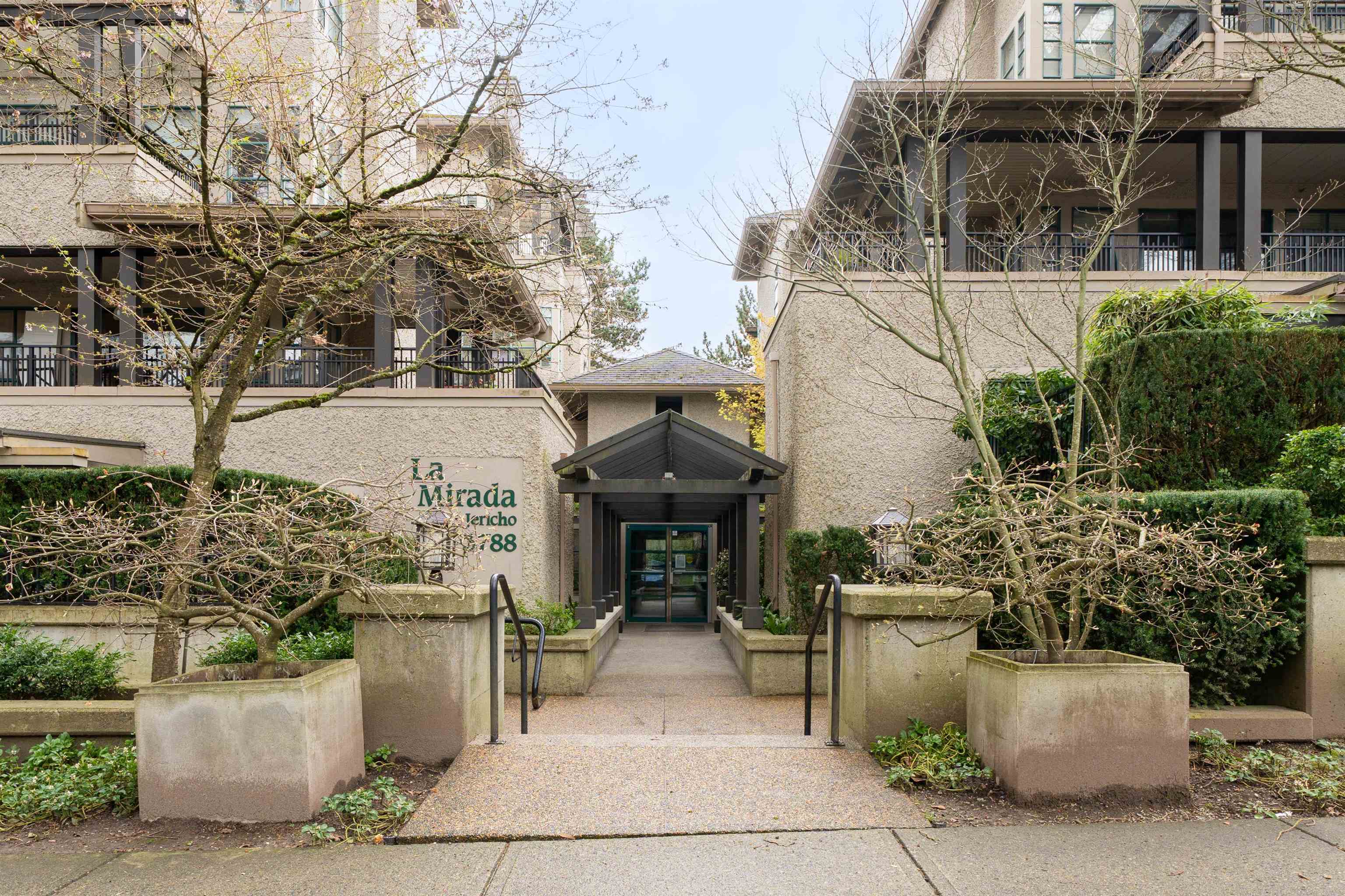 La Mirada at Jericho!