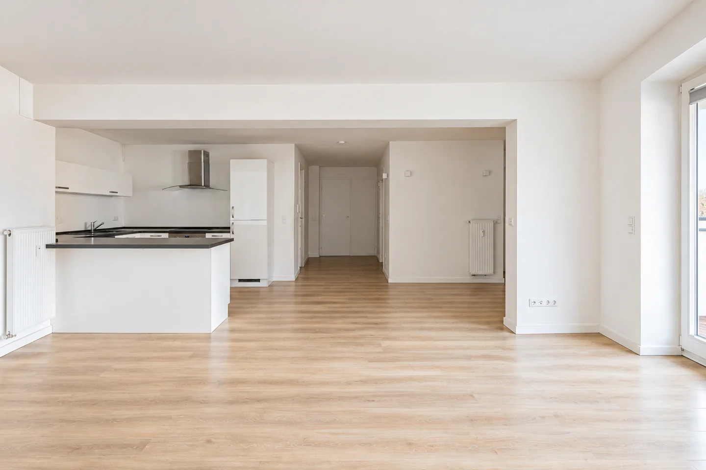 Helle 2-ZKB-Wohnung mit Balkon und Aufzug in Innenstadtlage! - Foto 4