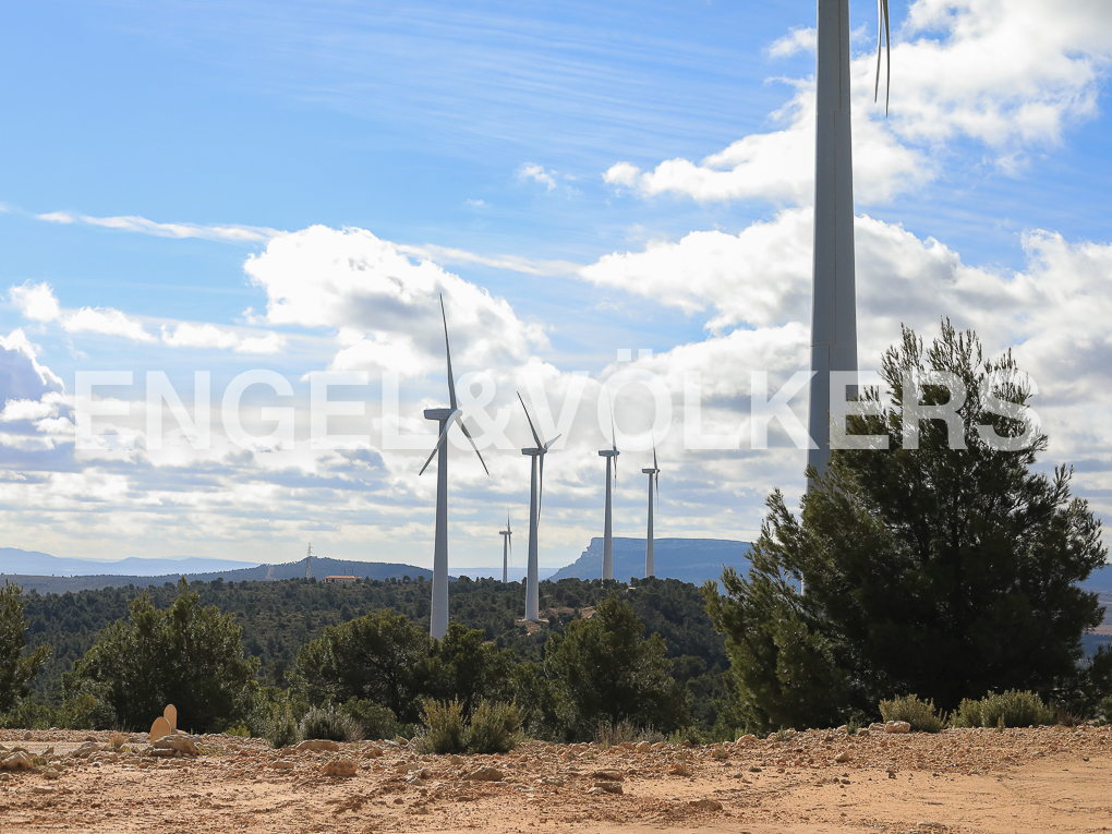 Wind farm in production with recreational and hunting farm