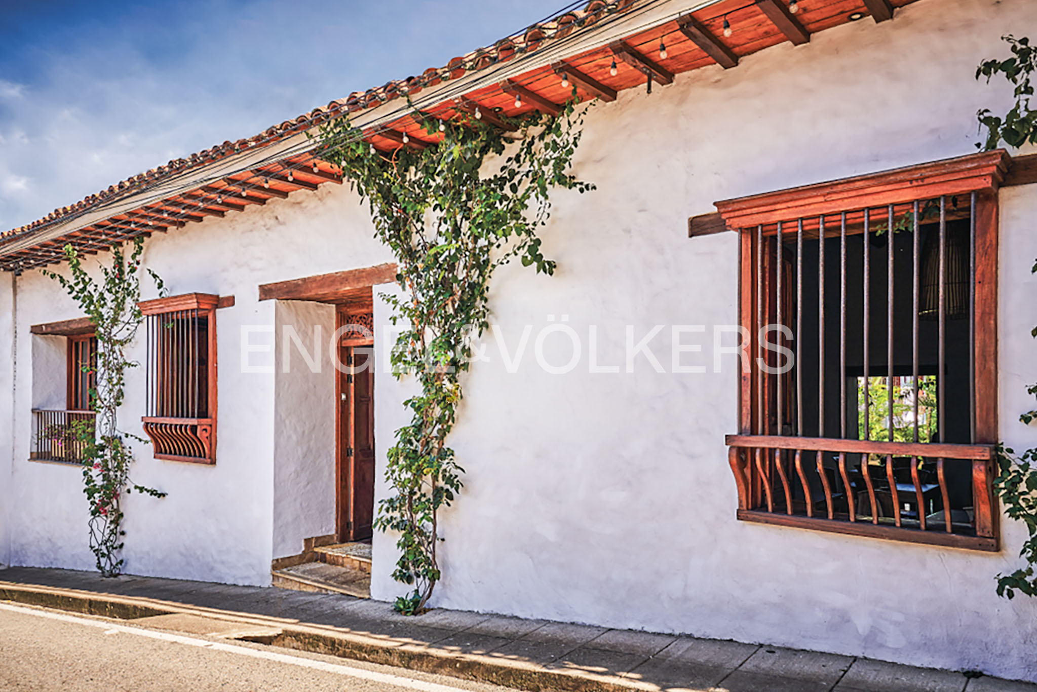 Hotel Boutique en Guaduas + Lote de 11 hectáreas