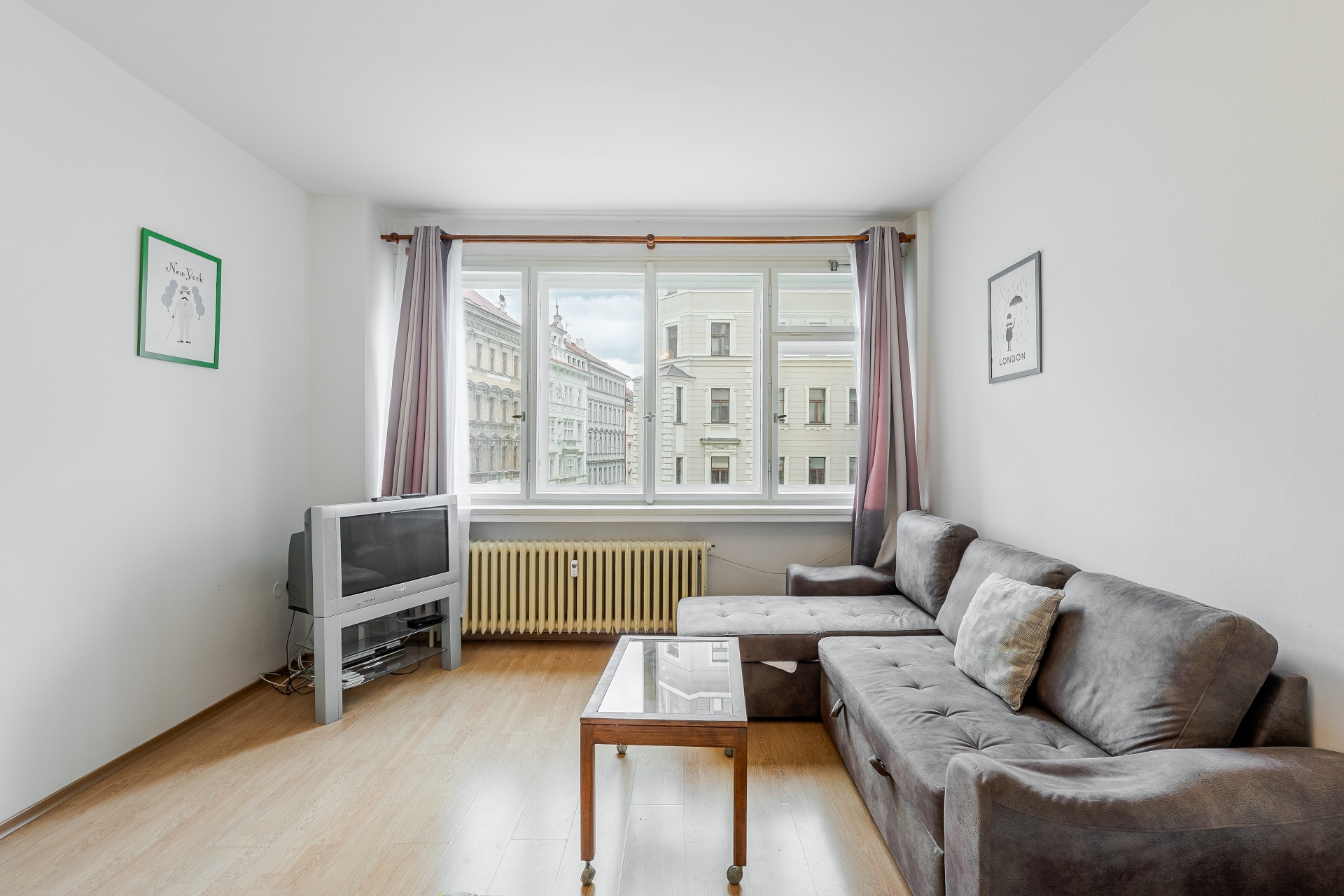 Rent a 2+1 flat in Holešovice