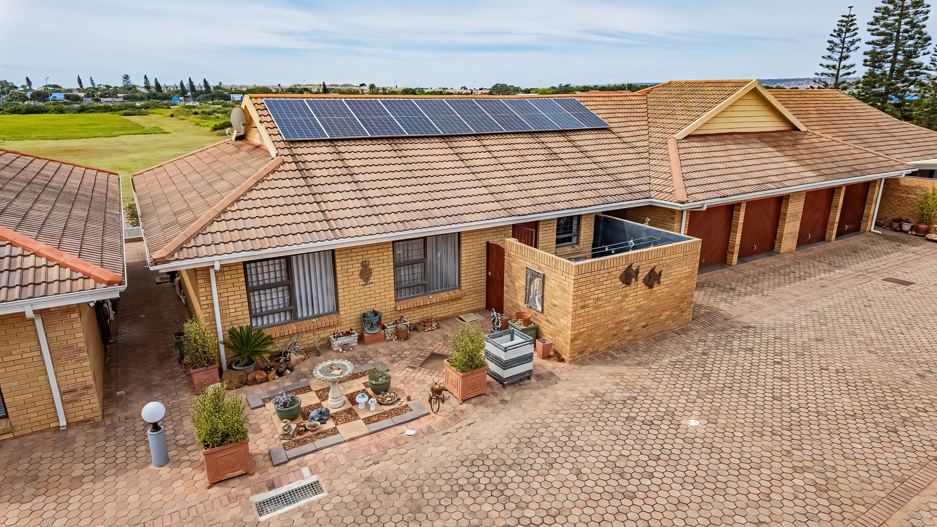 Three Bedroom Townhouse for Sale in Hartenbos Central