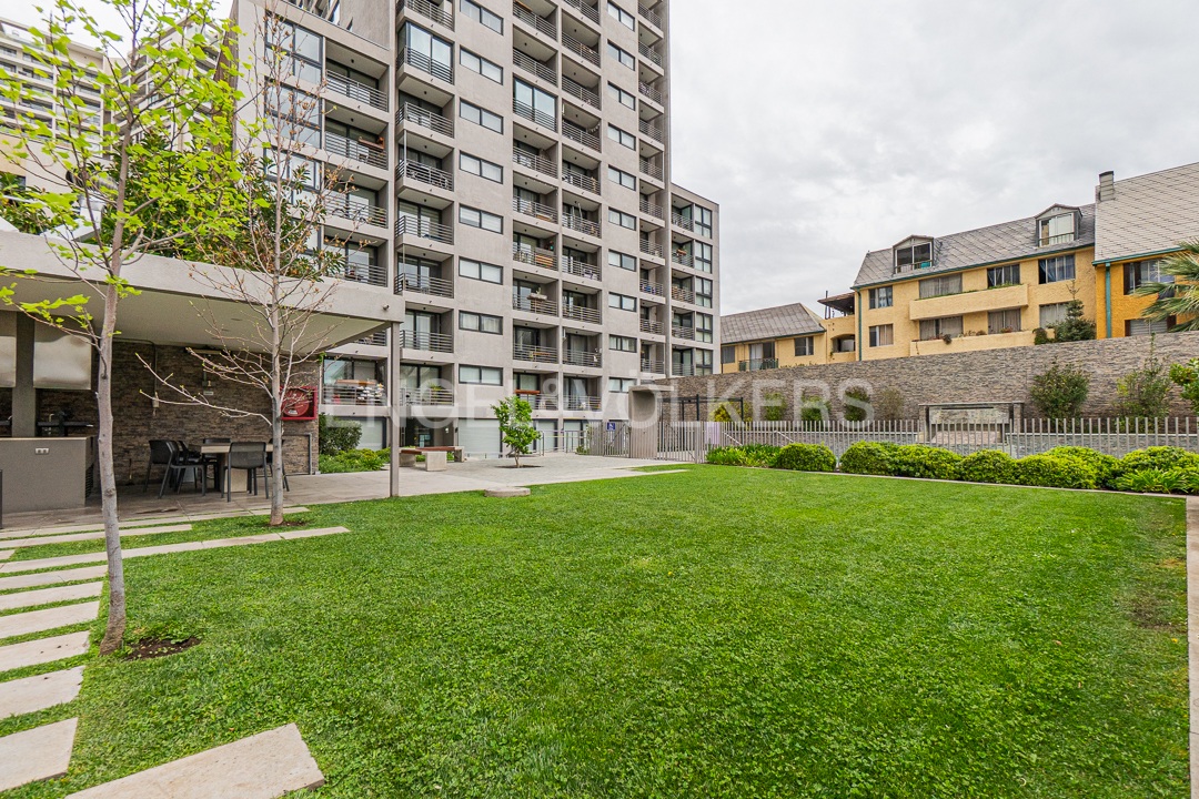 Departamento 2D 2B con terraza y home office/Plaza Egaña