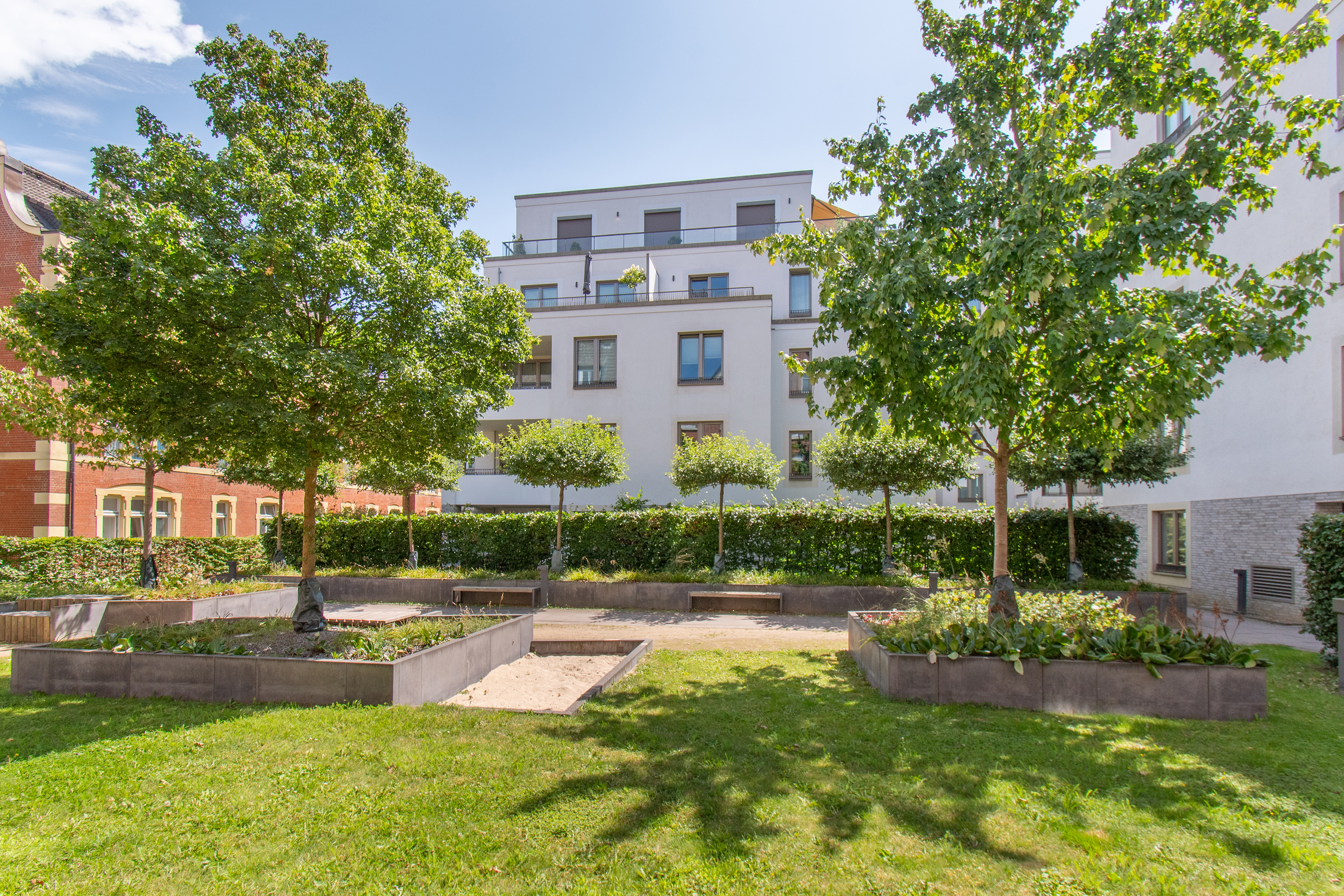 Exklusive Gartenwohnung mit Tiefgarage