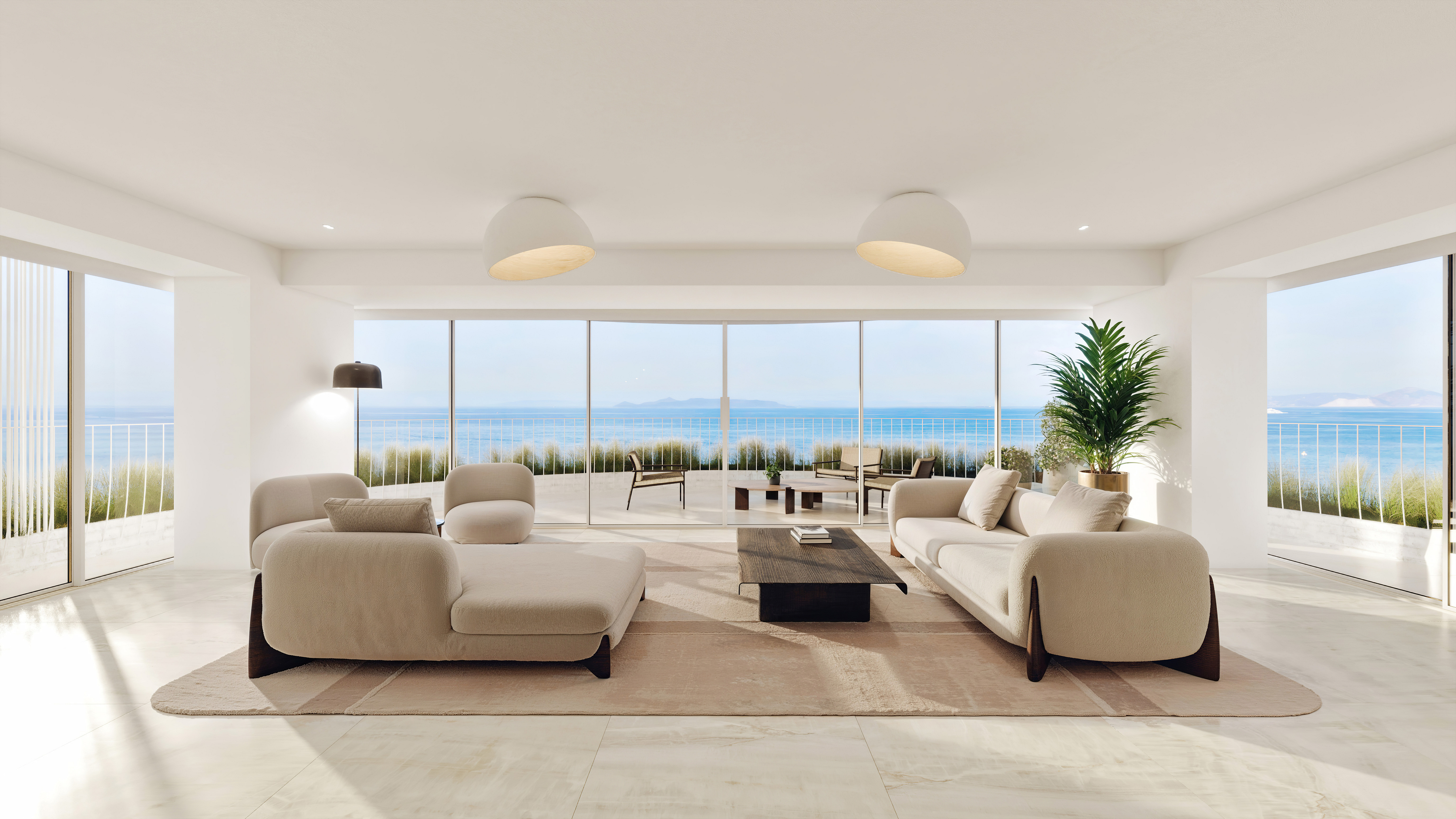 Luxury 1st floor apartment with sea view