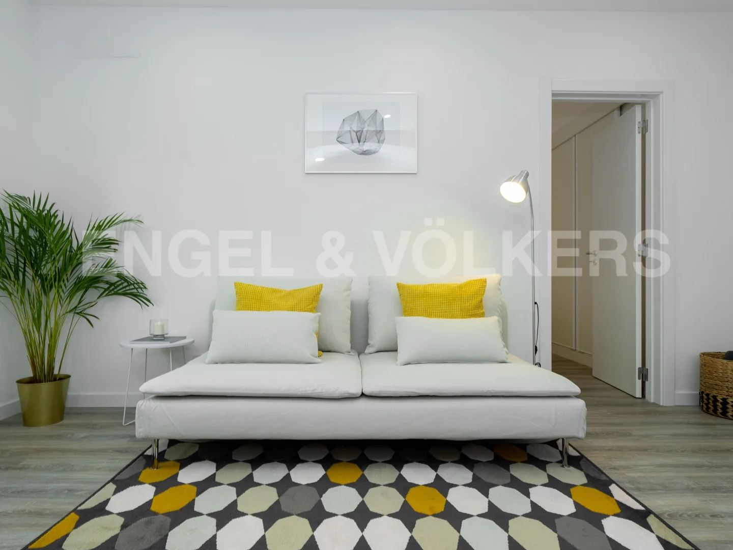 1+1 bedroom apartment with patio in São Domingos de Benfica