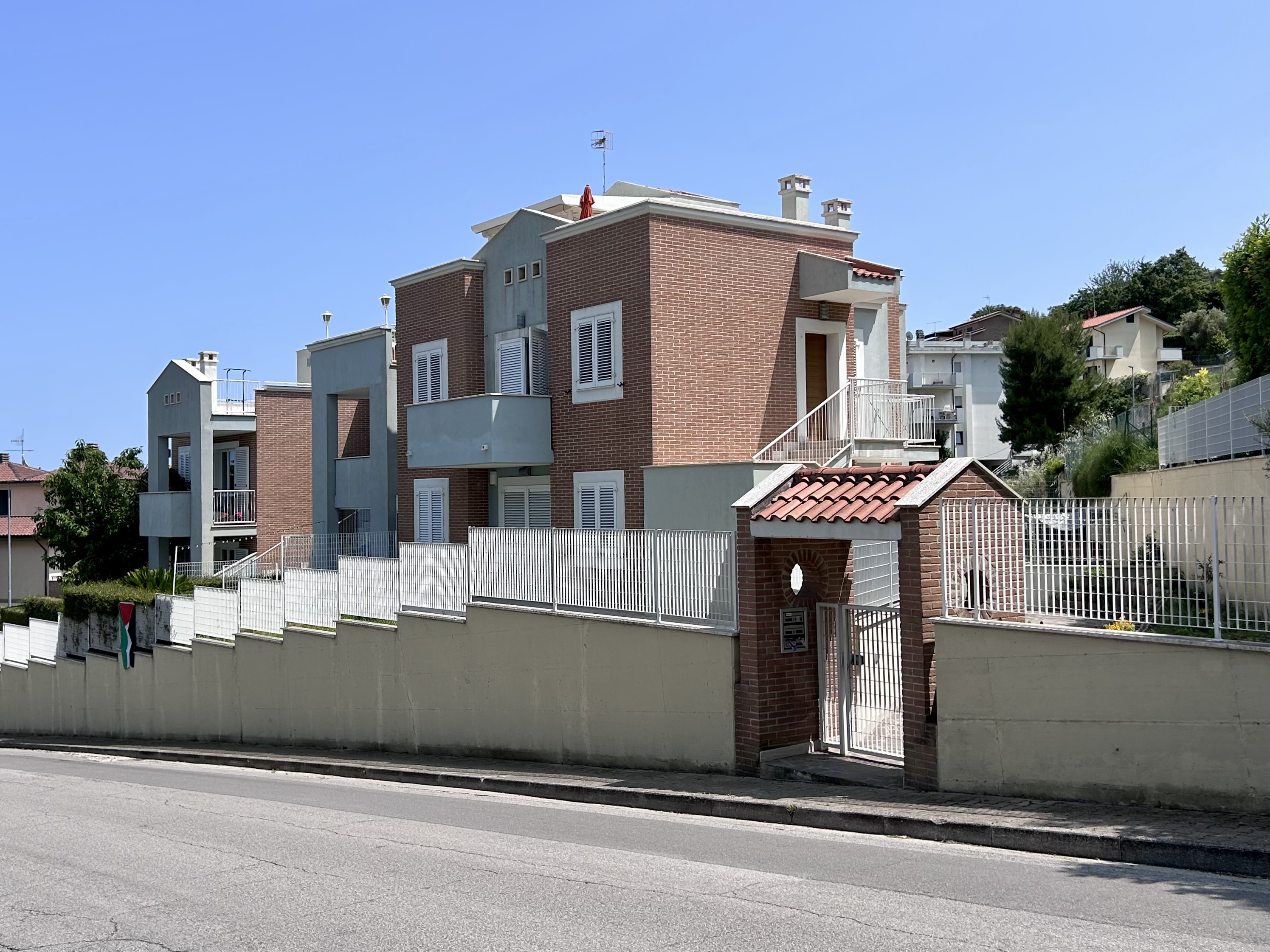 Apartment with splendid terrace overlooking the Riviera delle Palme