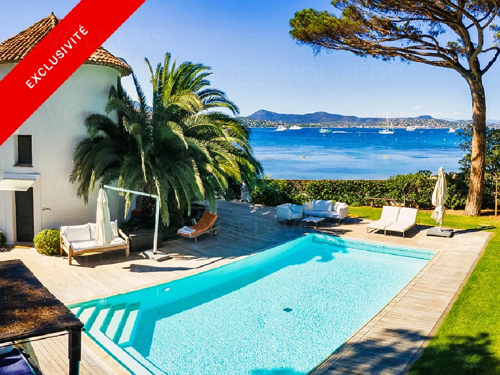 Waterfront property in the center of Saint-Tropez