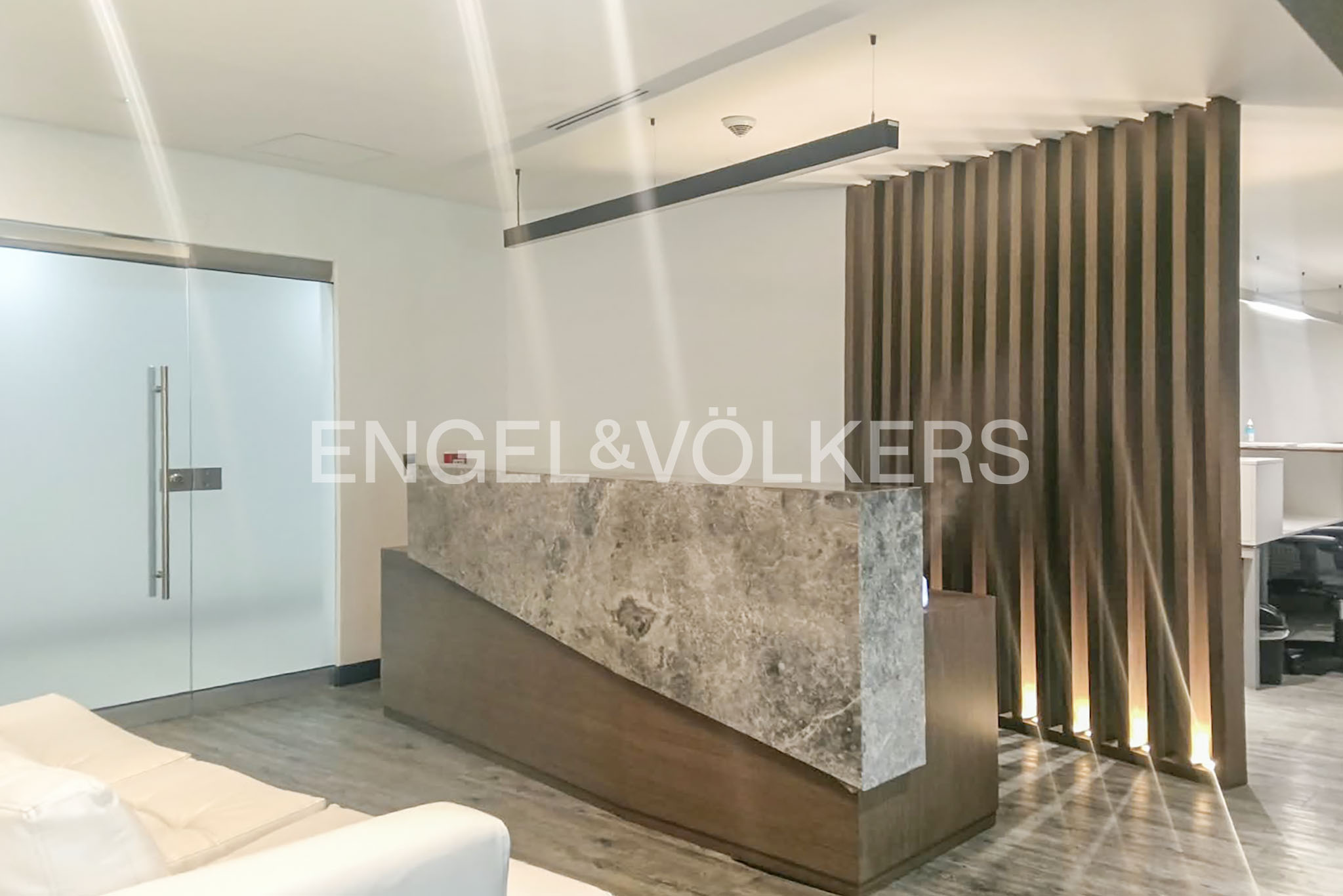 Arriendo oficina amoblada 195m2 El Nogal