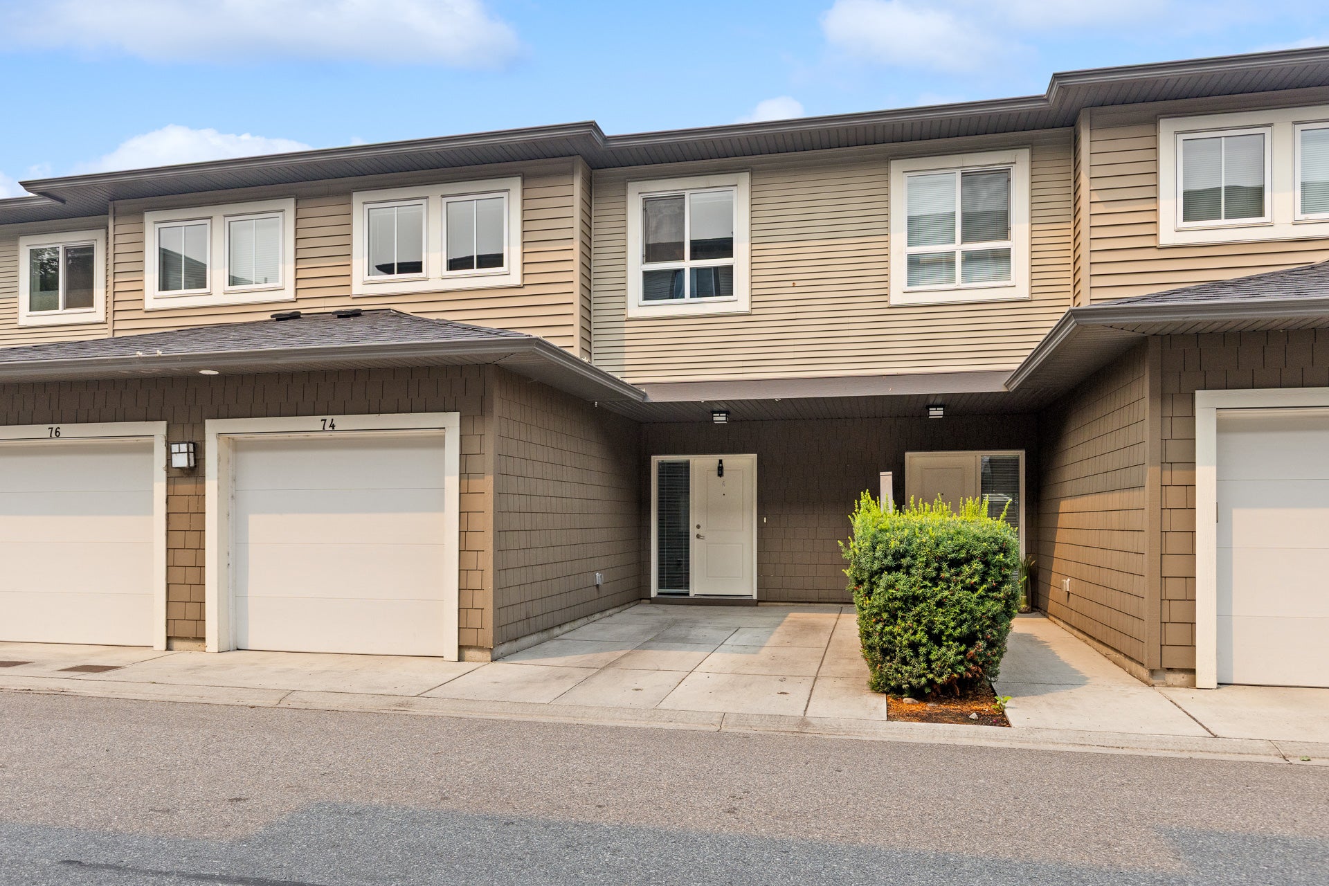 Bright, Spacious & Steps from the Beach