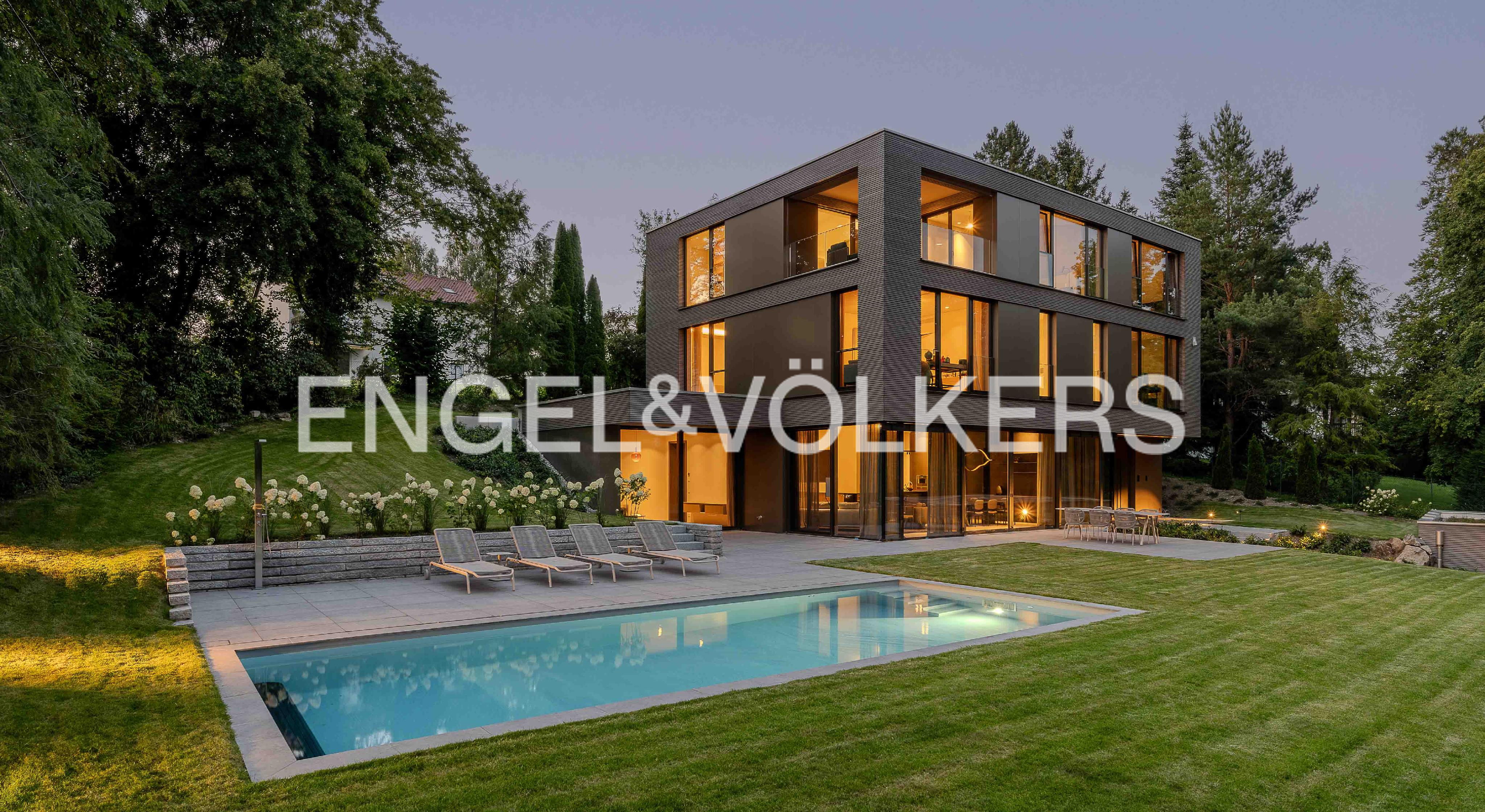 Exklusive Villa der Superlative: Kompromisslos luxuriös und einzigartig
