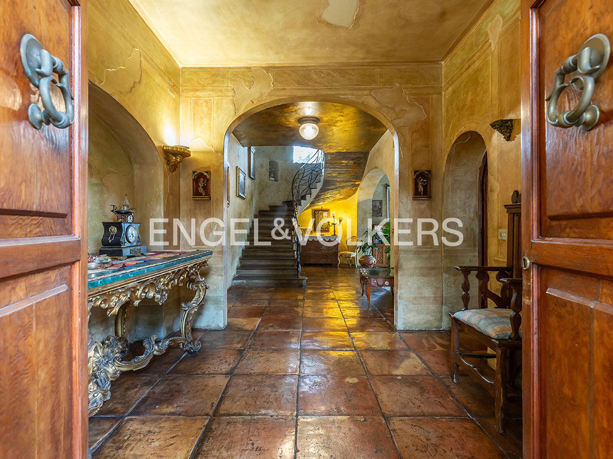 Exclusive historic residence blending charm and tradition in Formello