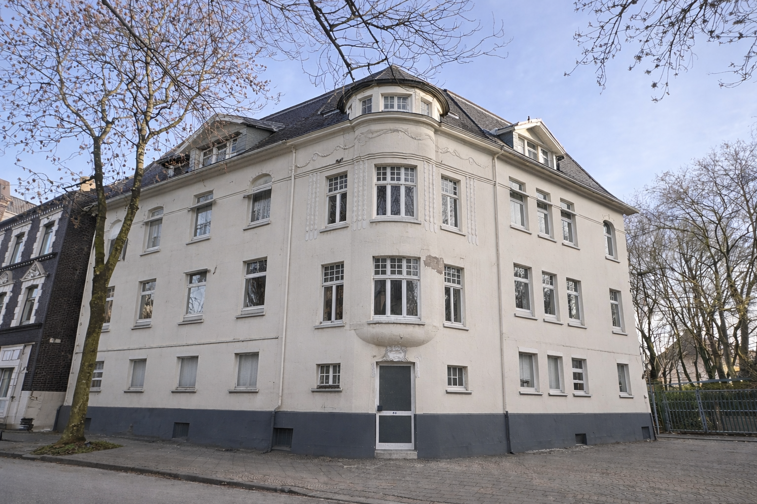 Altbaucharme trifft auf vielseitige Wohnmöglichkeiten in zentraler Lage von Bochum