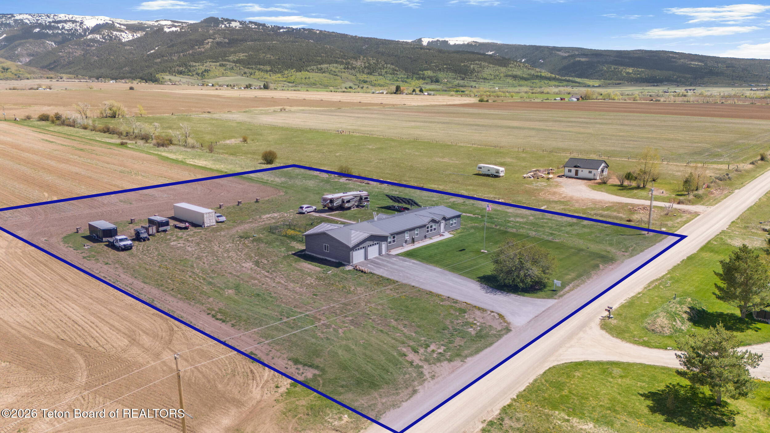 Mountain Living, Off-Grid Capable, 2.5 Private Acres