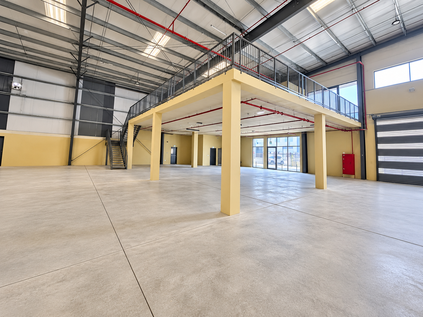 10m High Ceiling | 100KW Power | Standalone