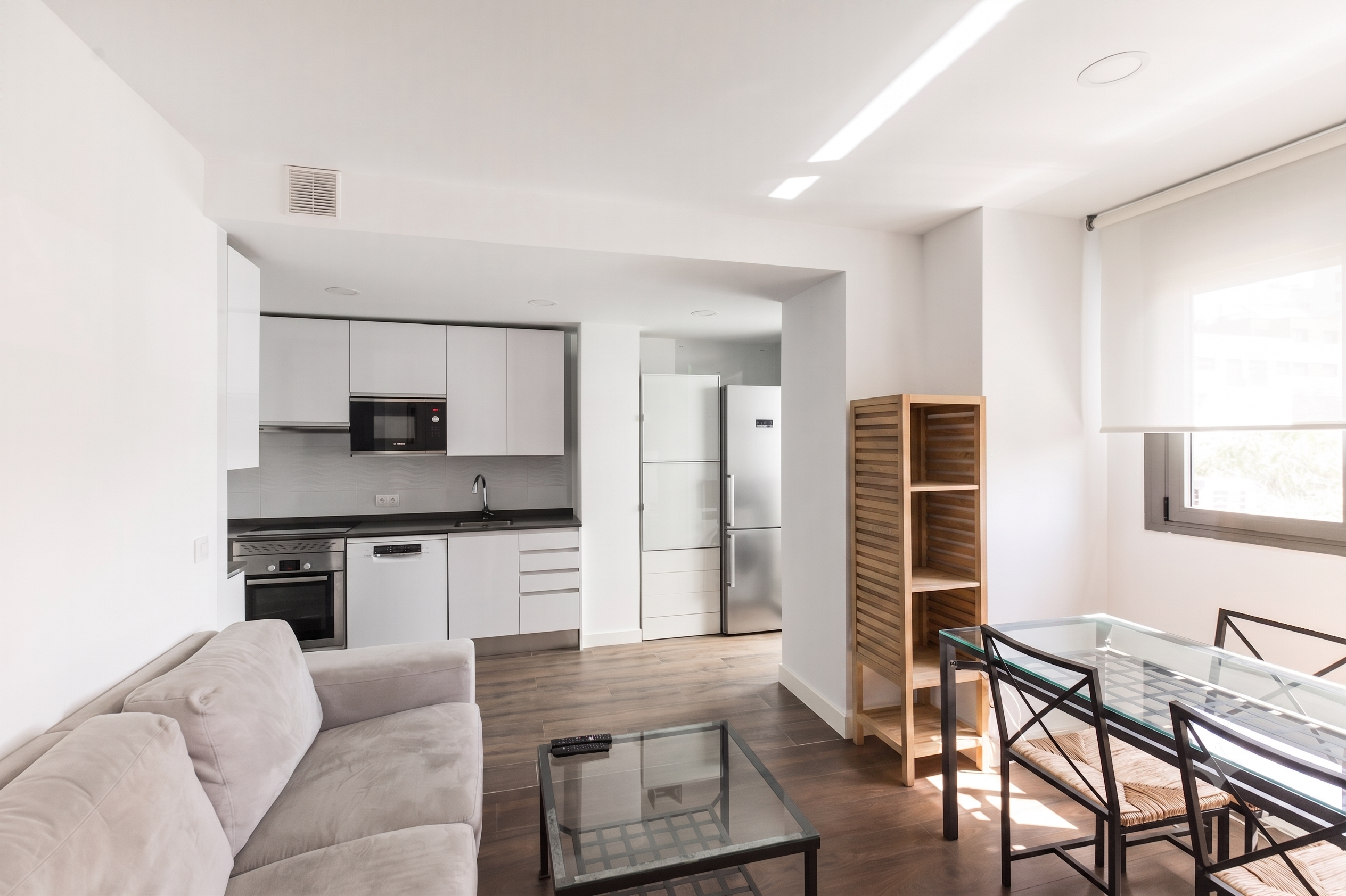 Bright exterior apartment in Valdebebas