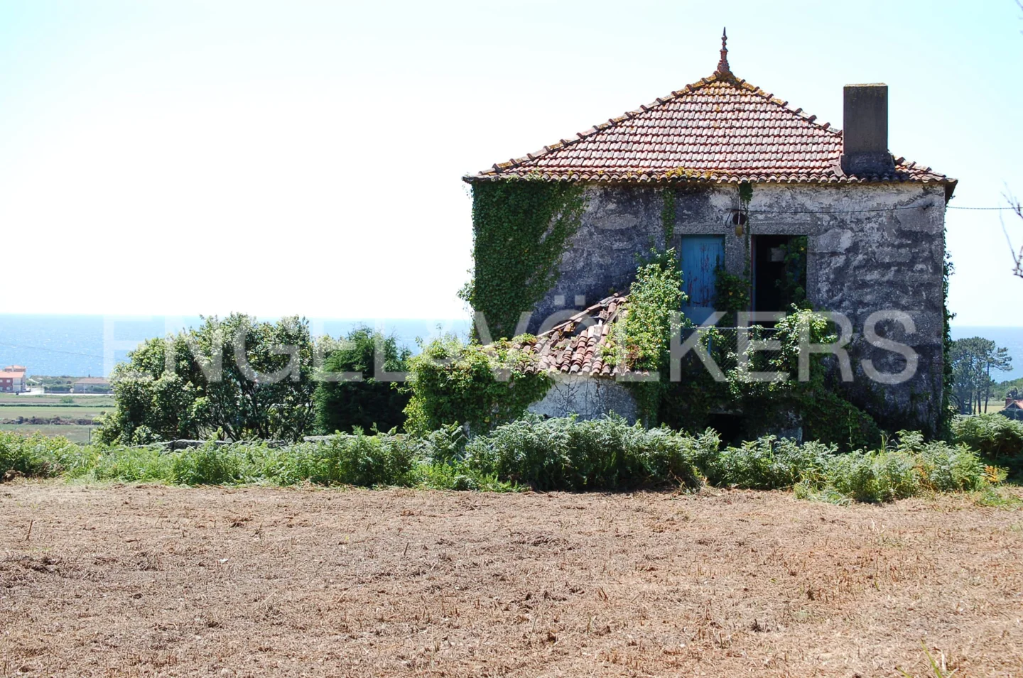 Building Plot with Sea View in Carreço