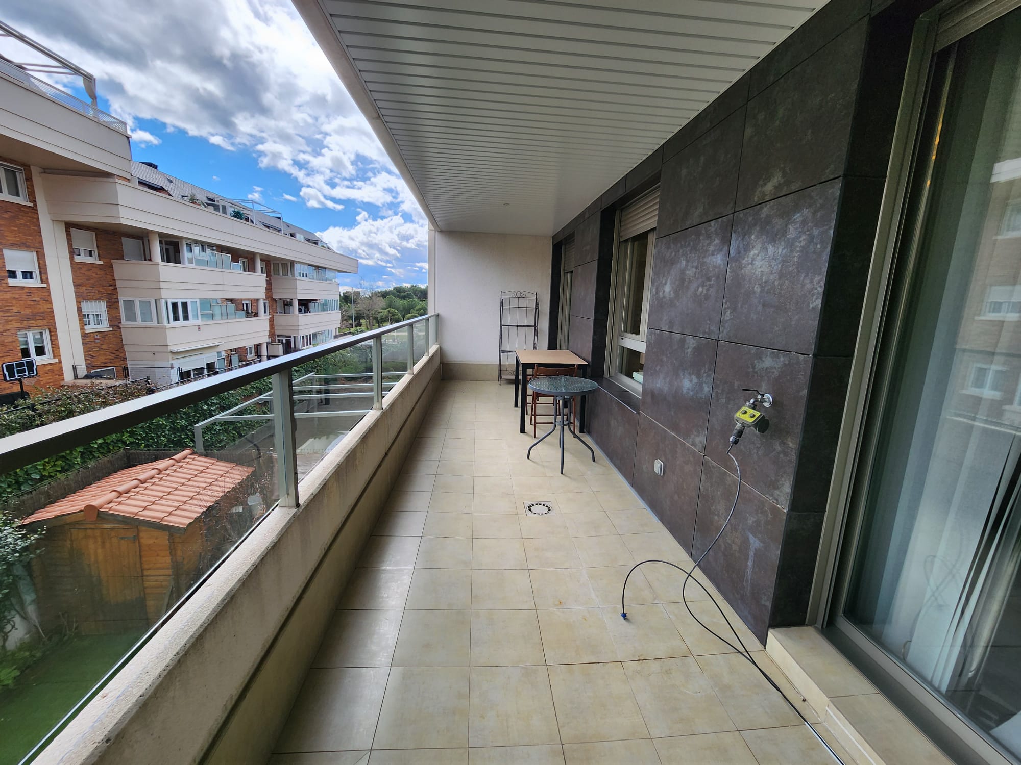 Elegant 2-bedroom apartment with terrace and communal areas in El Montecillo
